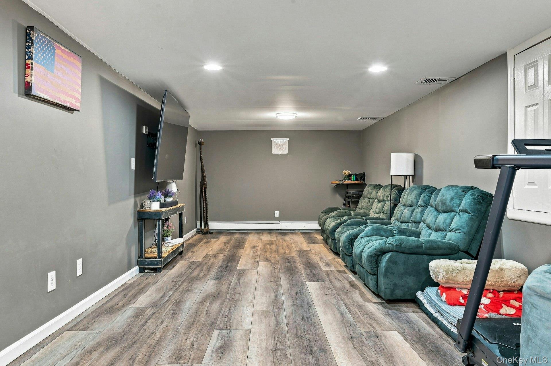 80 E 20th Street Property Photo 20