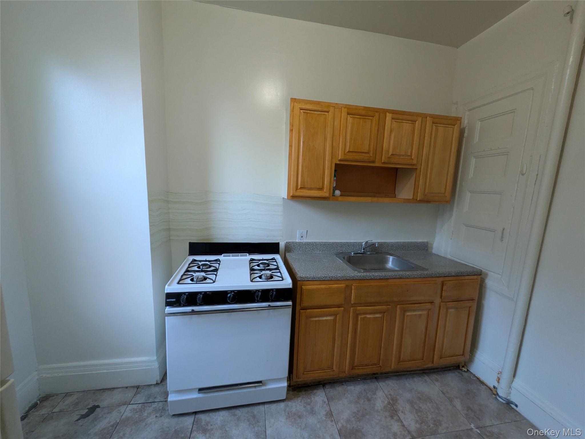 1320 Clay Avenue Property Photo 18