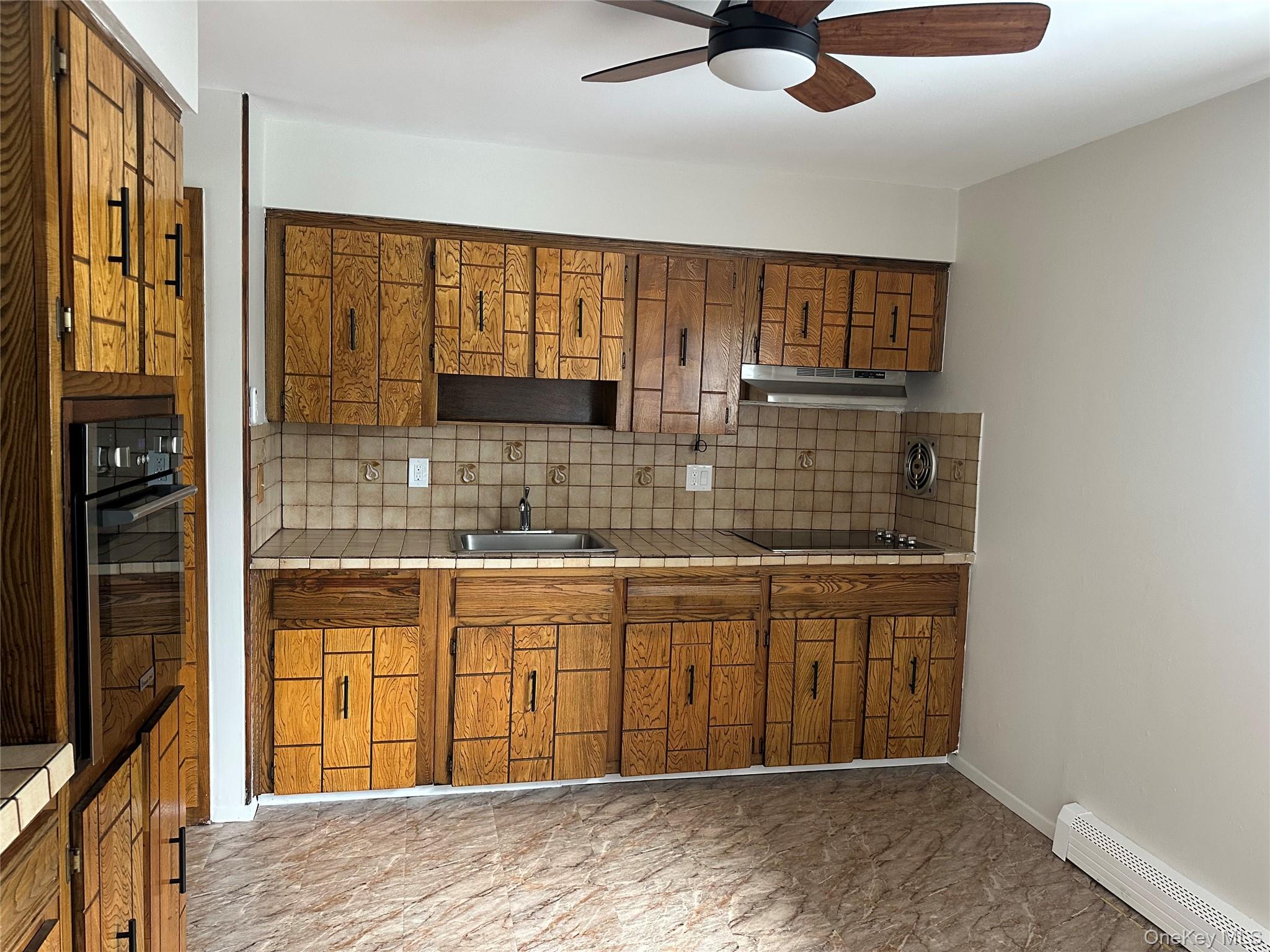 308 Essex Street Property Photo 5