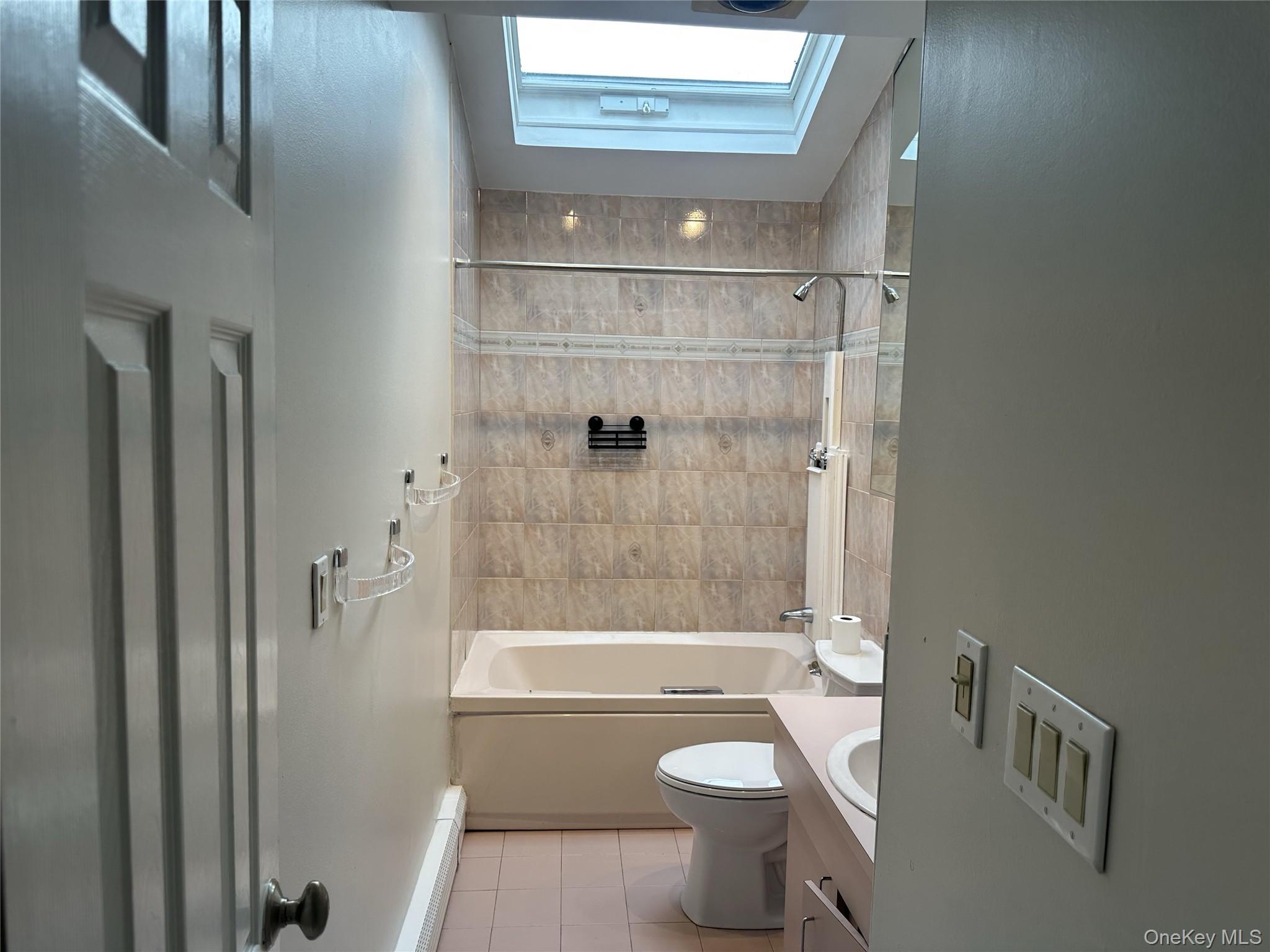 308 Essex Street Property Photo 14