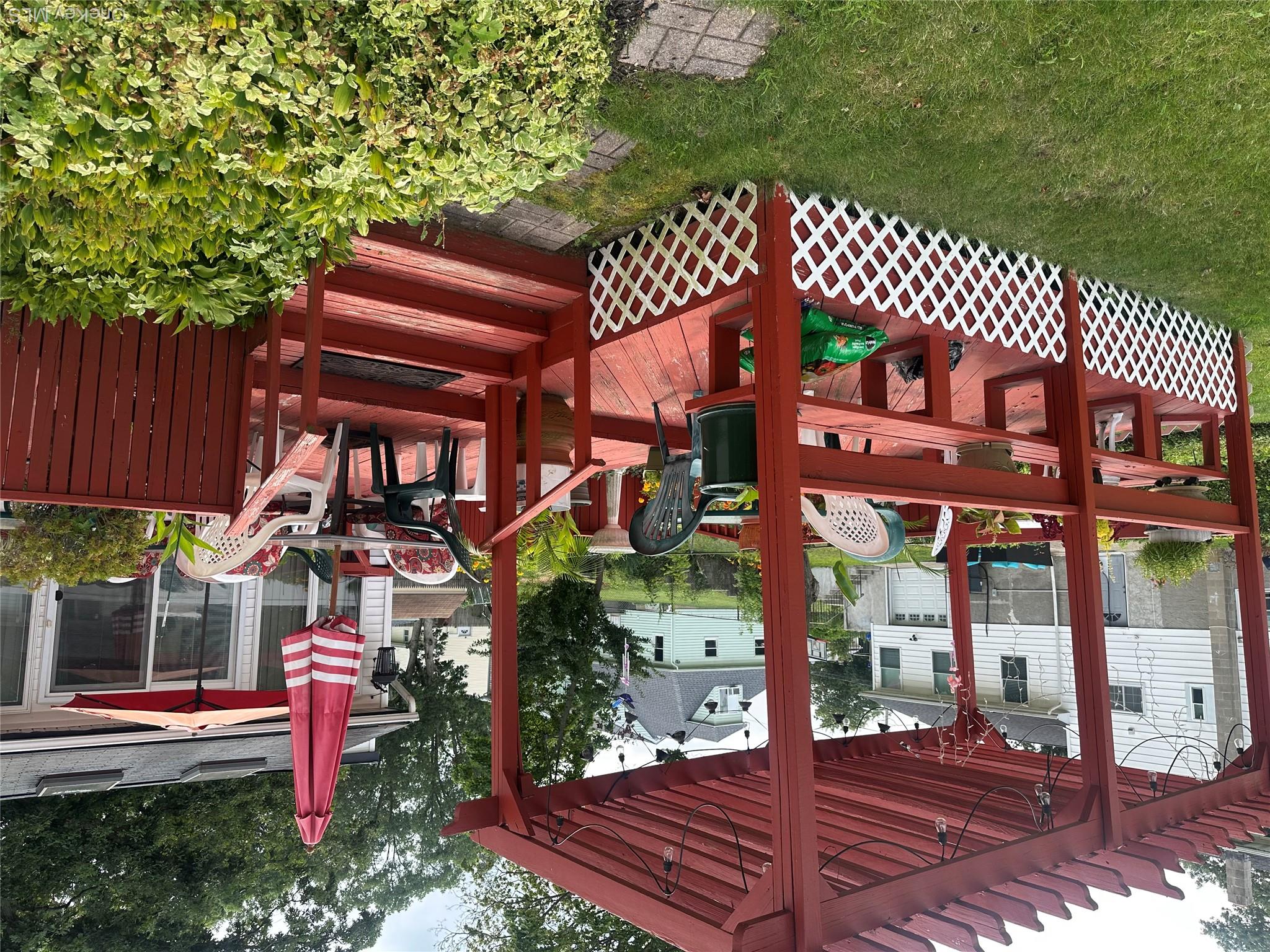 308 Essex Street Property Photo 15