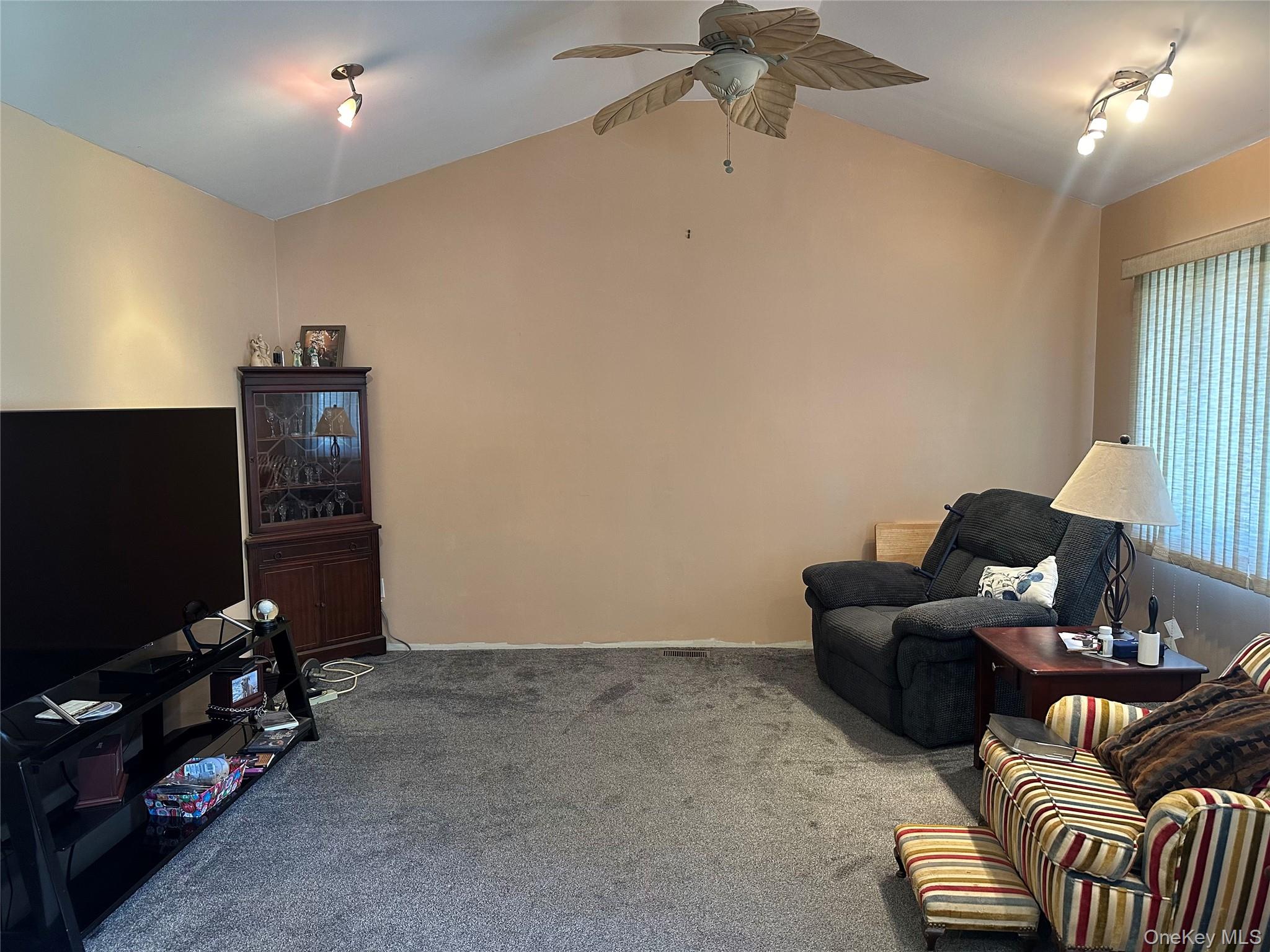 1612 N Gardiner Drive Property Photo 14