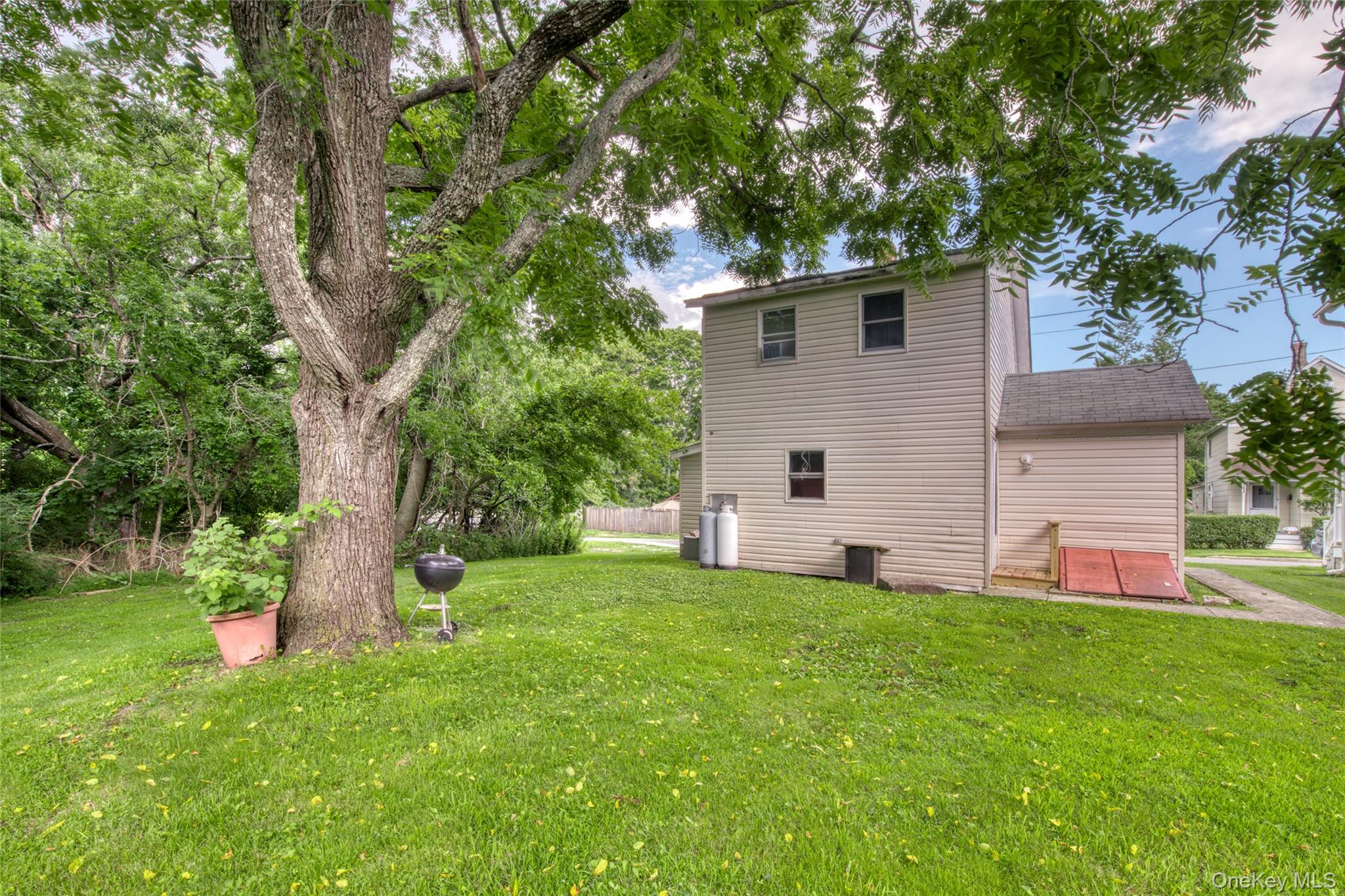 429 Kaplan Avenue Property Photo 10