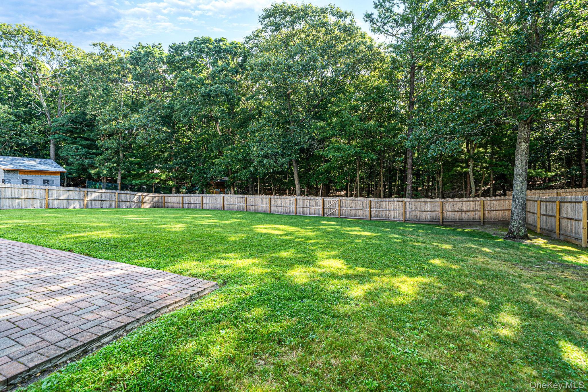 10 Cedar Lane Property Photo 7