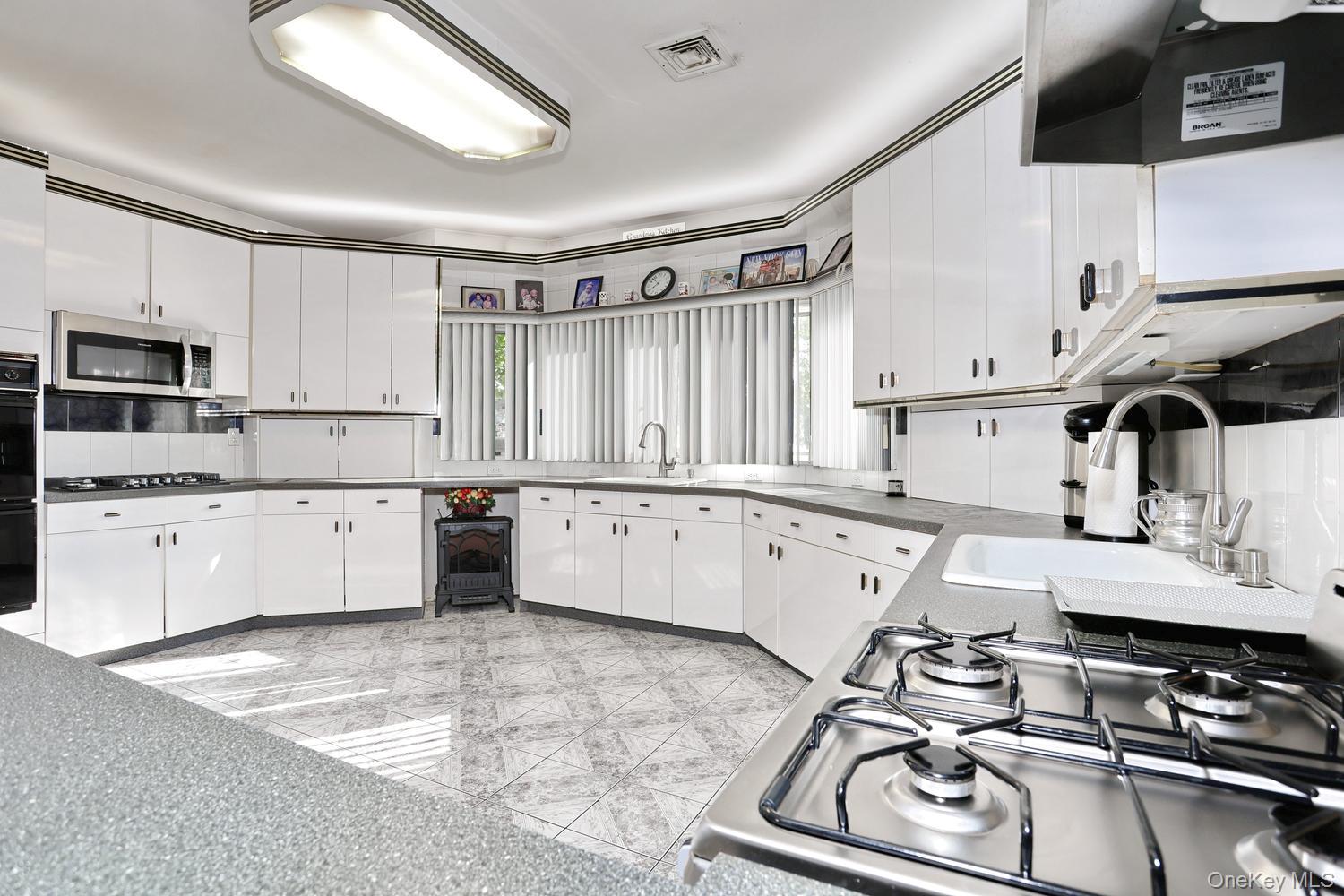 1 Morris Road Property Photo 6