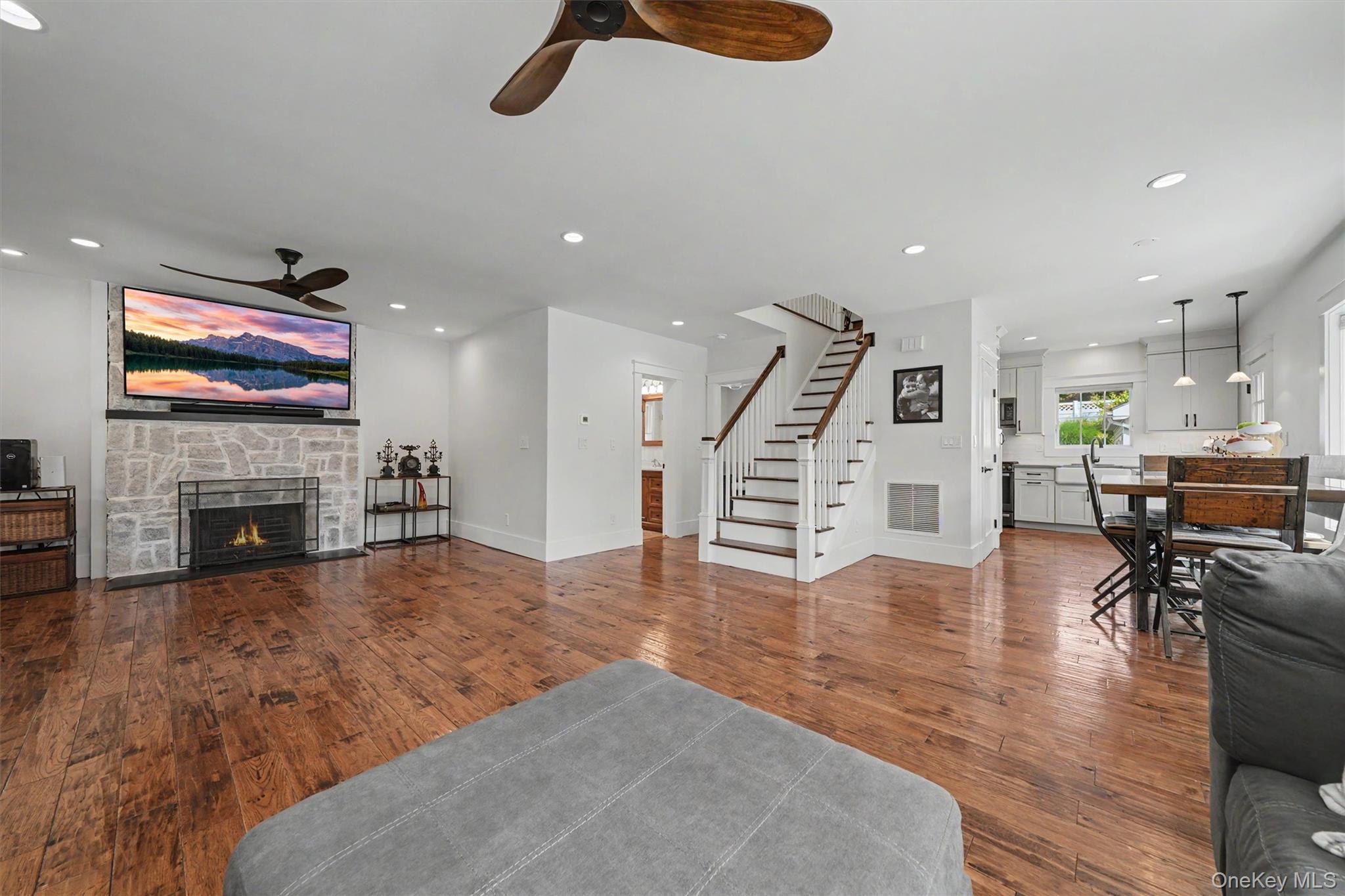 26 Gedney Terrace Property Photo 3