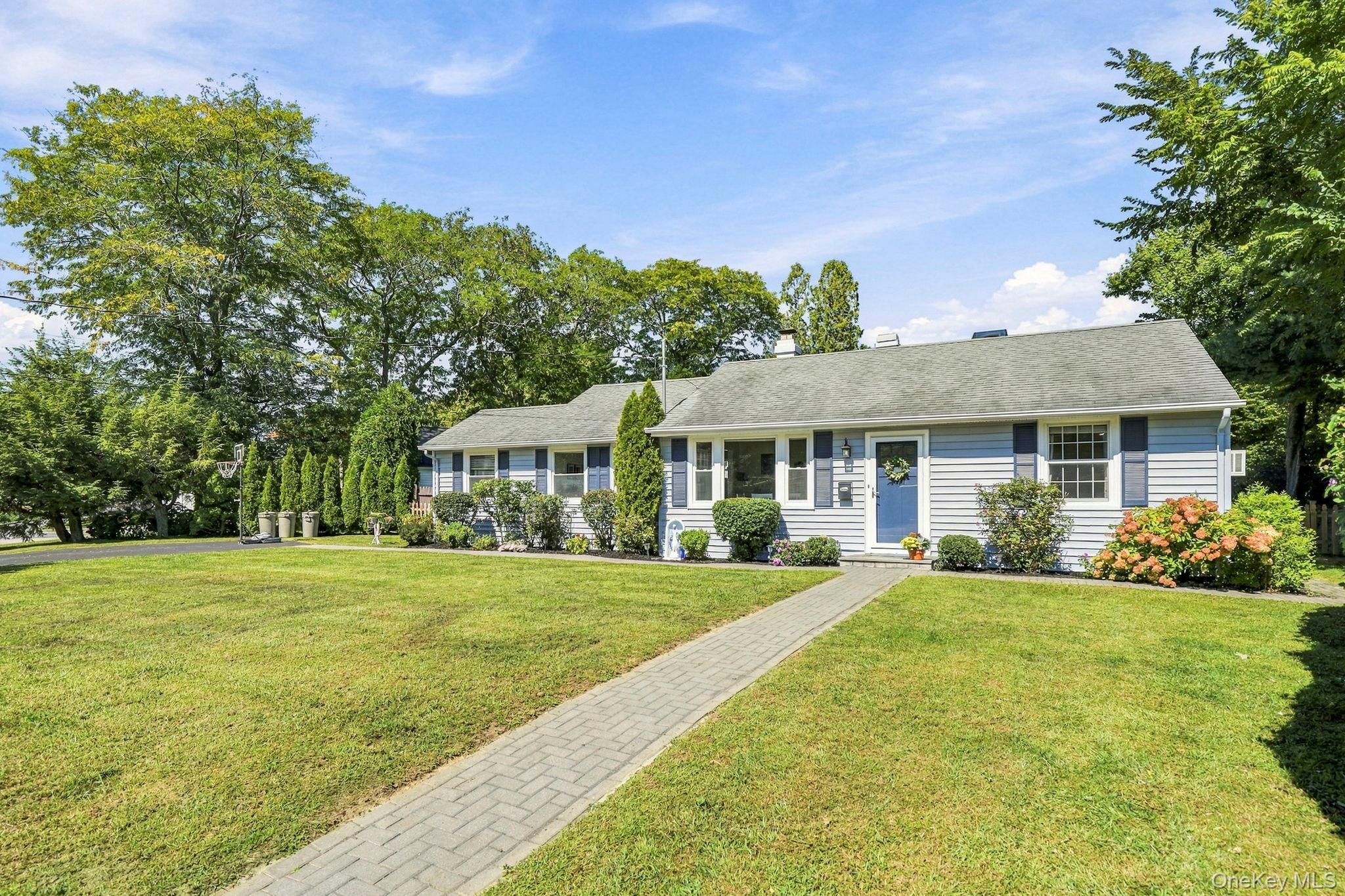 1 Mundet Drive Property Photo 2