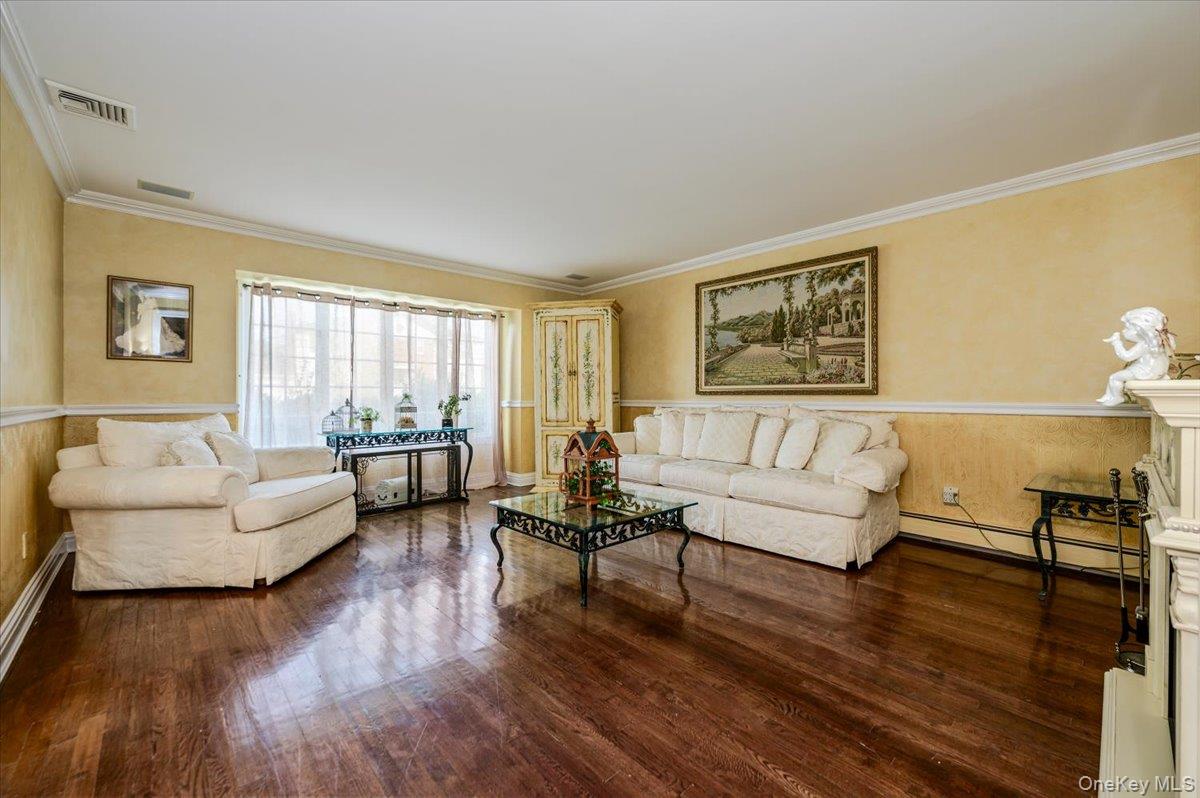 150 Harborview Drive Property Photo 6