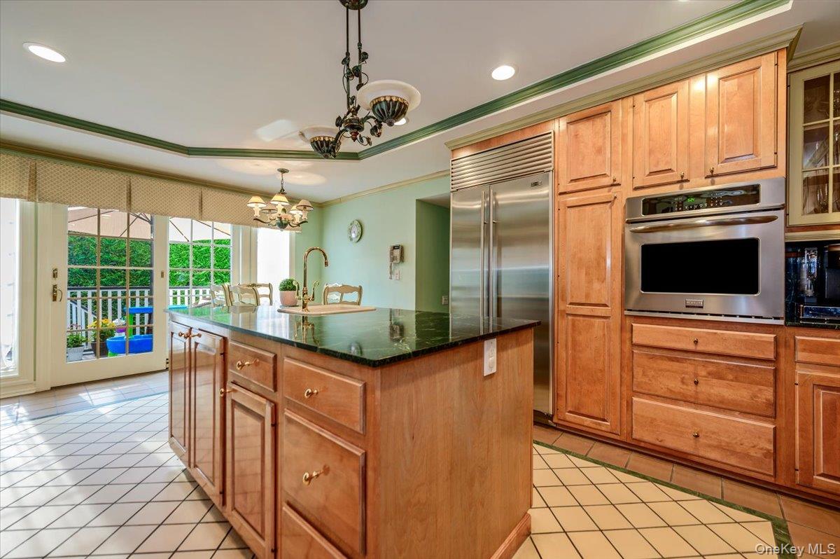 150 Harborview Drive Property Photo 12