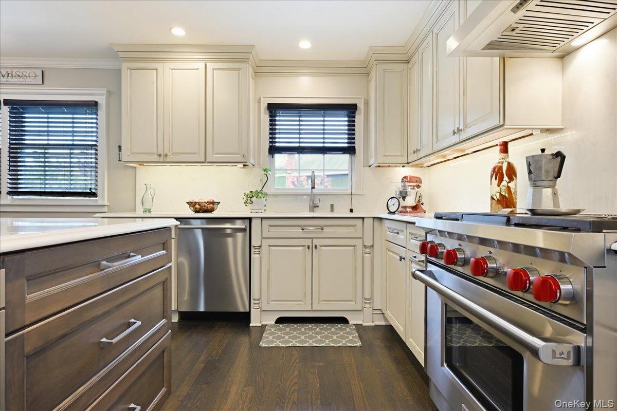 306 Greenway Road Property Photo 11