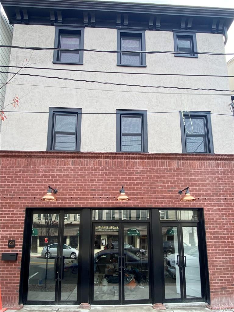 86 Main Street 1 Property Photo 2