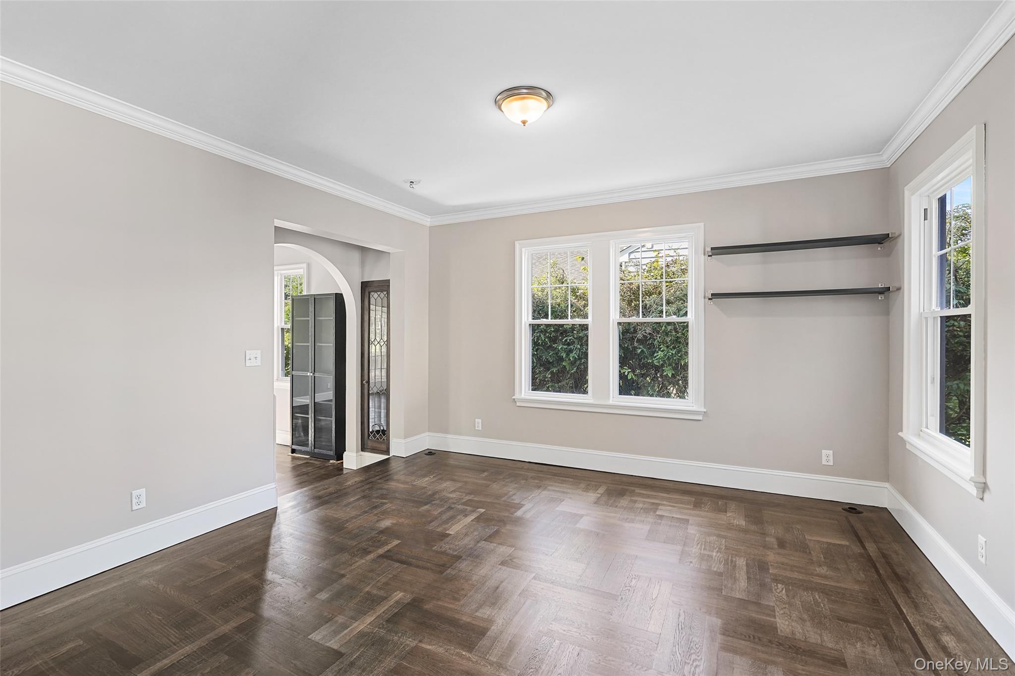 288 Crestwood Avenue Property Photo 8