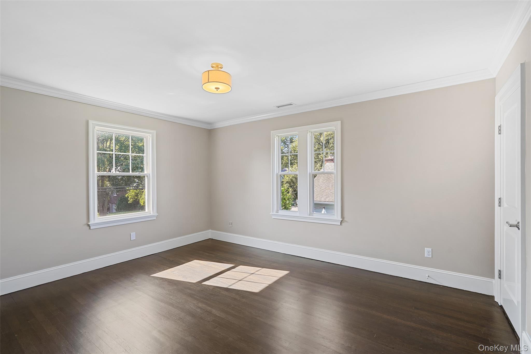 288 Crestwood Avenue Property Photo 16