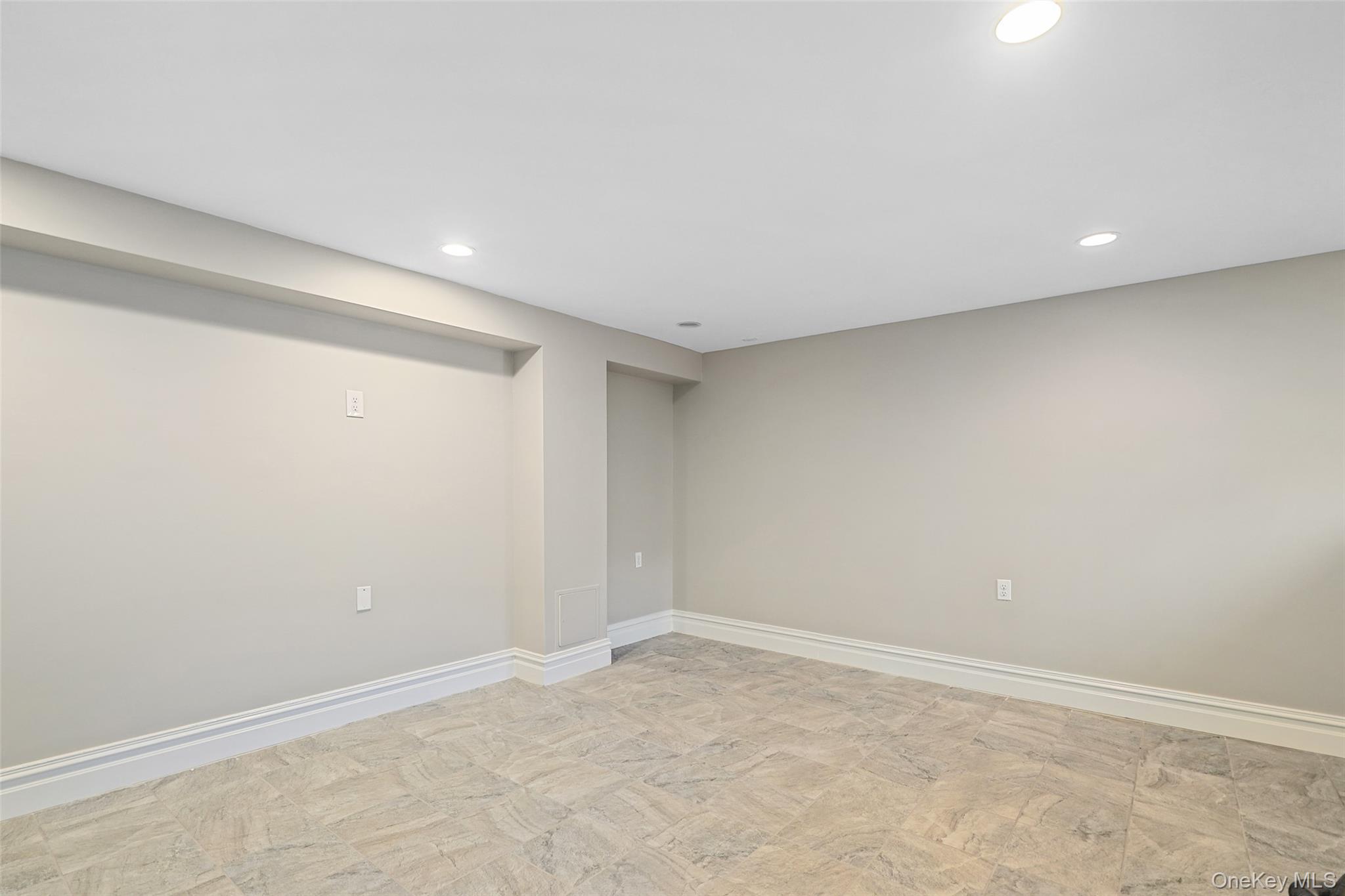 288 Crestwood Avenue Property Photo 23
