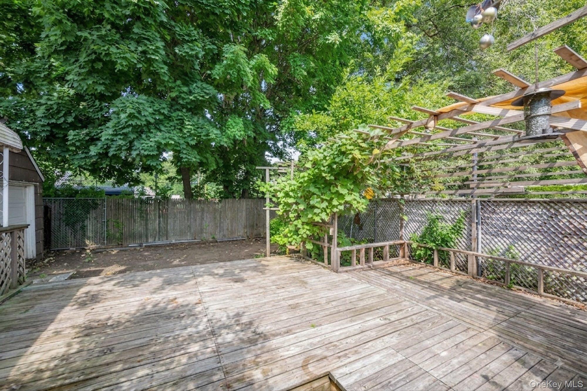 146 Claflin Boulevard Property Photo 28