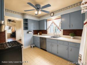 1011 Columbia Street Property Photo 6