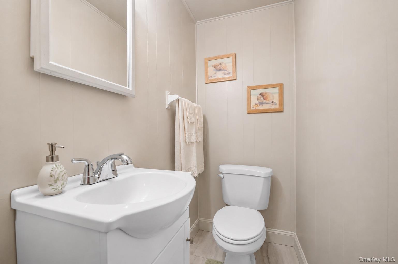 2718 Riverside Drive Property Photo 29