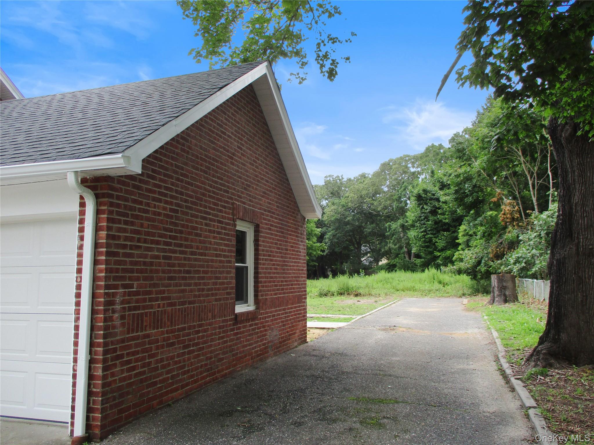 554 Mill Road Property Photo 5