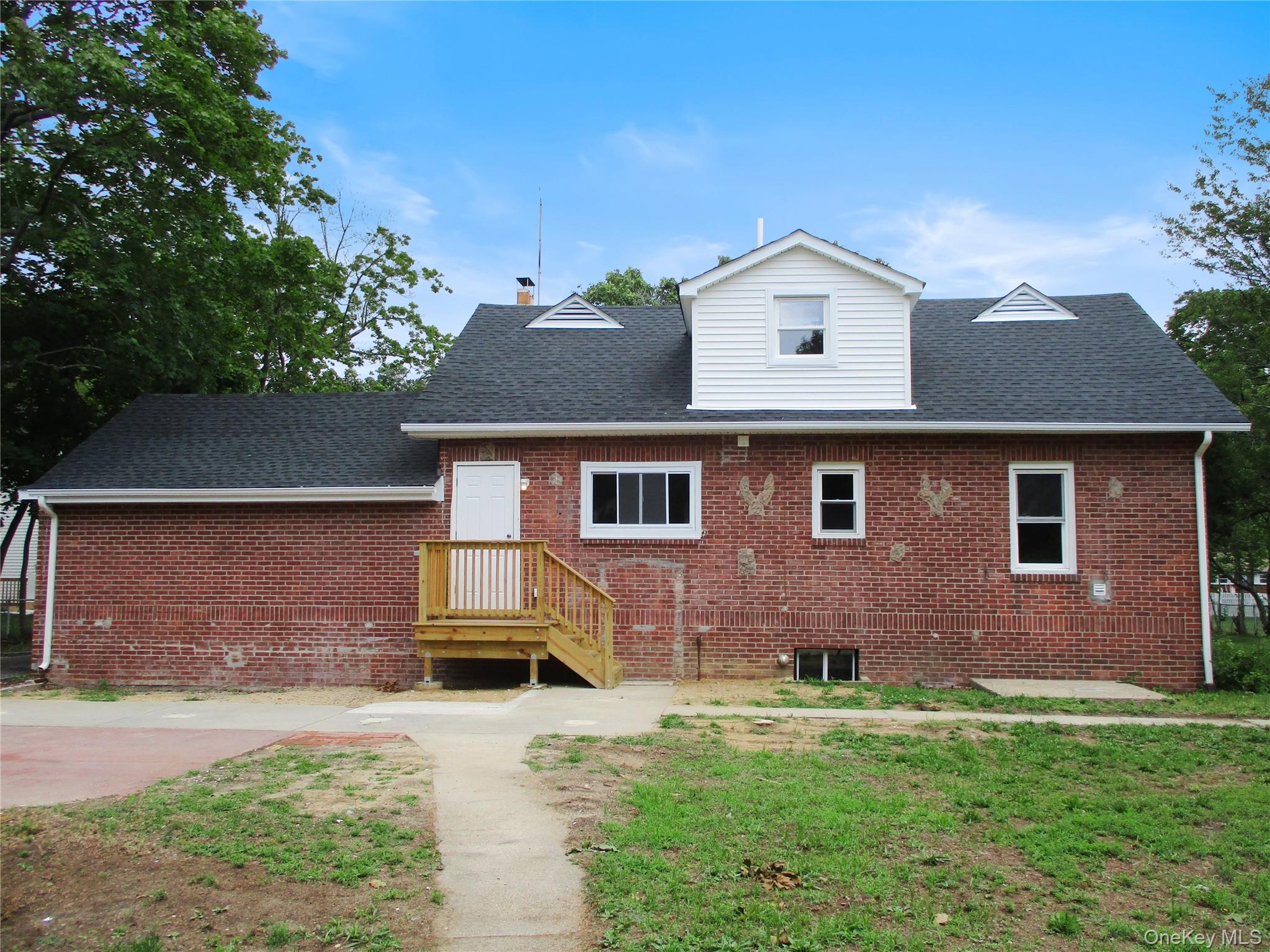 554 Mill Road Property Photo 6