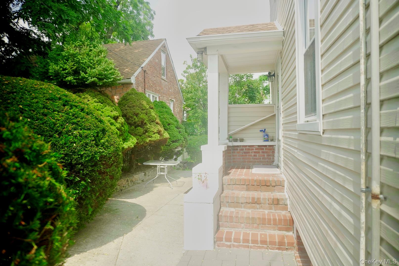 930 Mile Square Road Property Photo 2