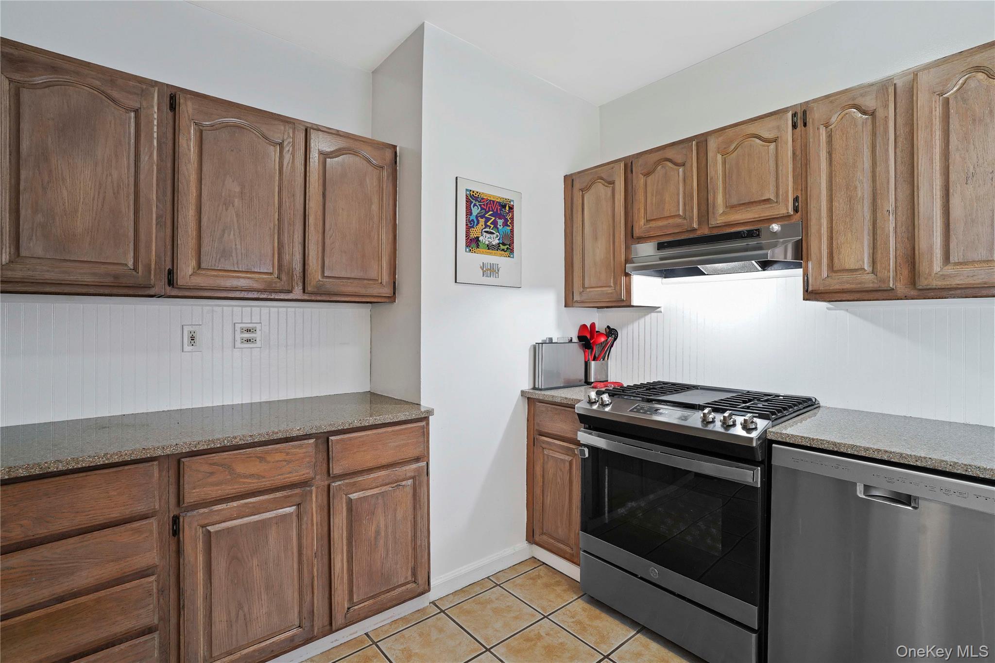235 Garth Road E1g Property Photo 9