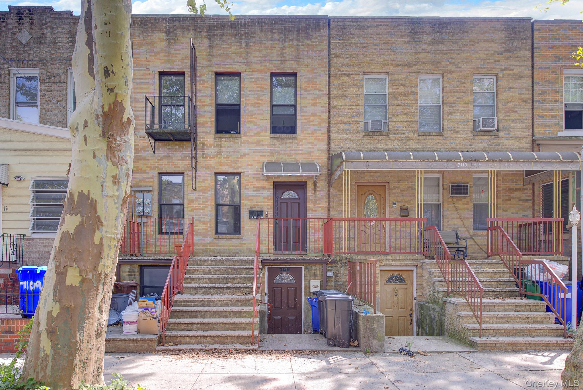 7111 68th Street Property Photo 3