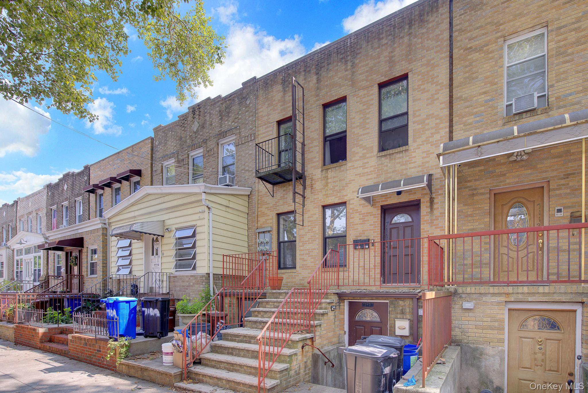 7111 68th Street Property Photo 4