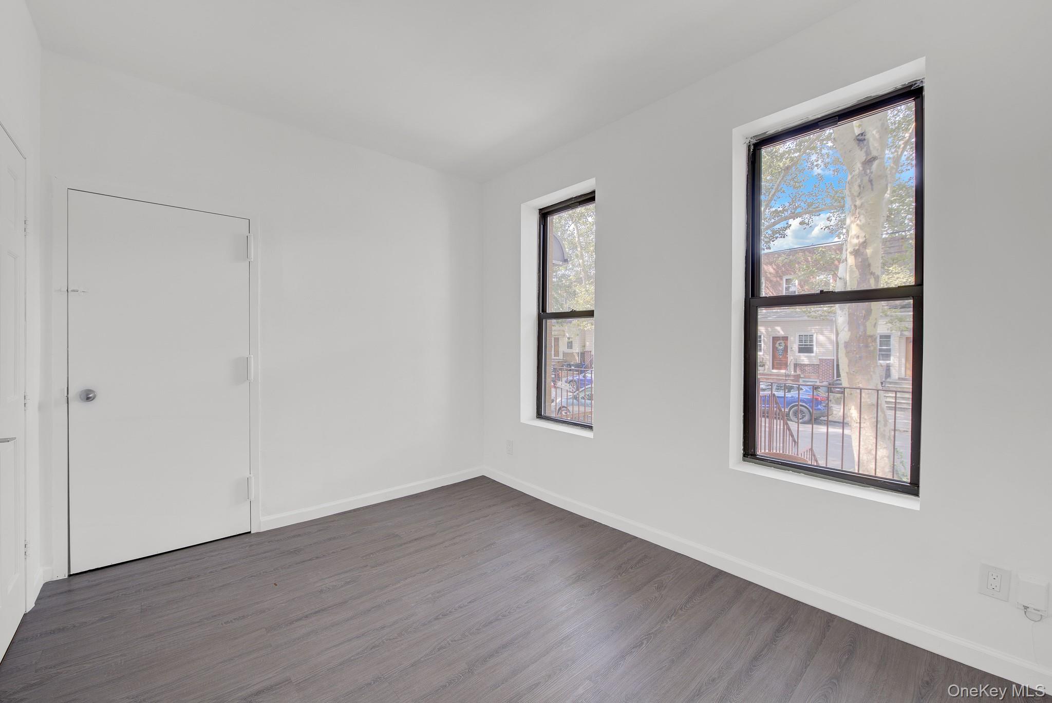 7111 68th Street Property Photo 6