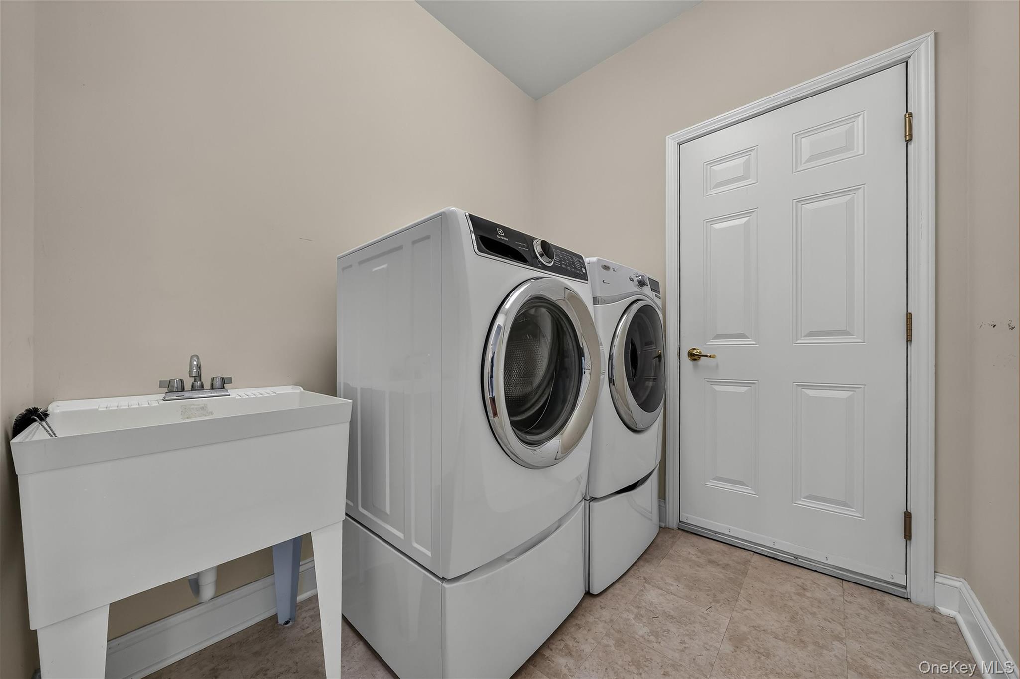 34 Hawthorne Drive Property Photo 23