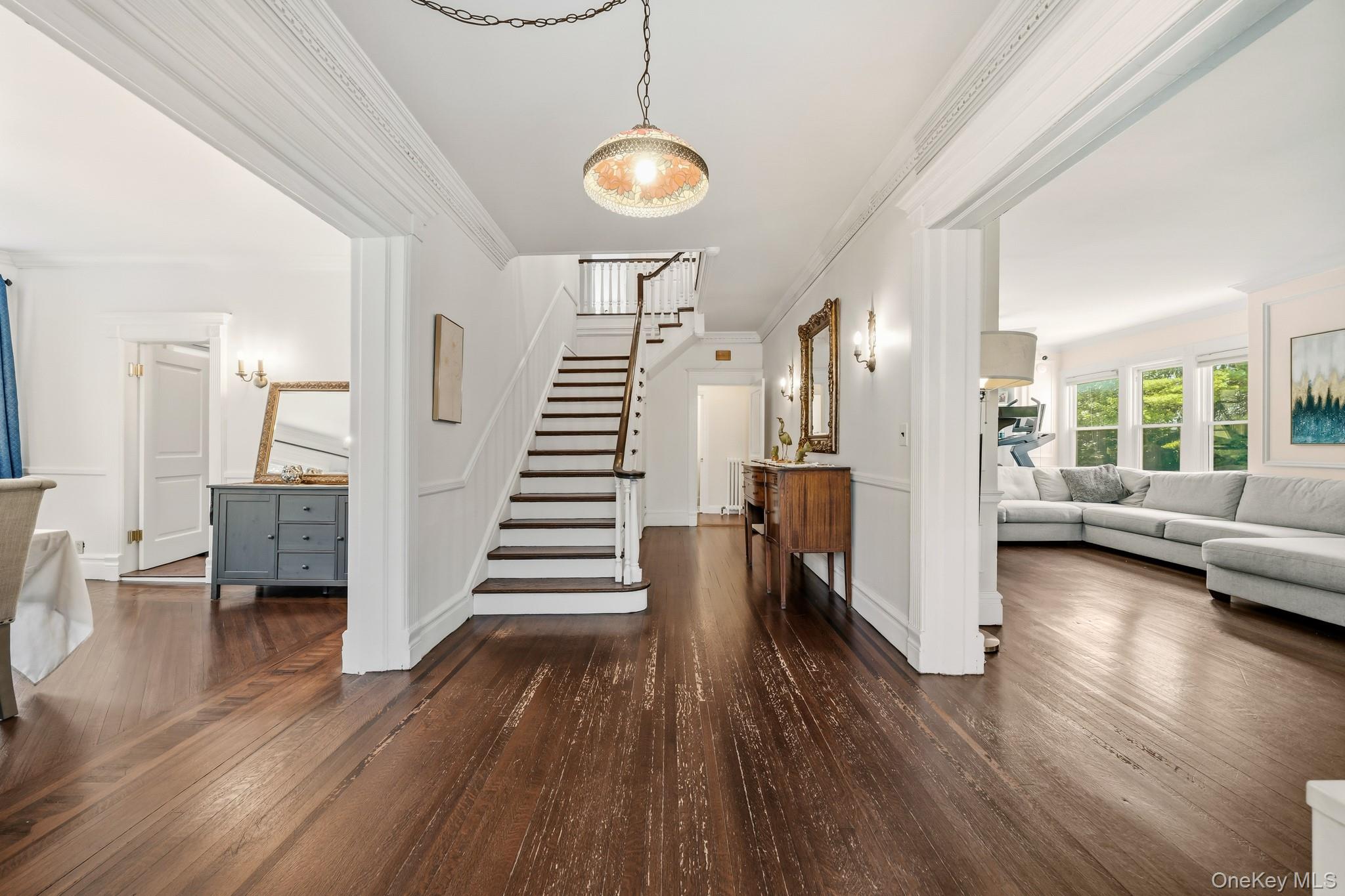 8 Bolton Place Property Photo 5