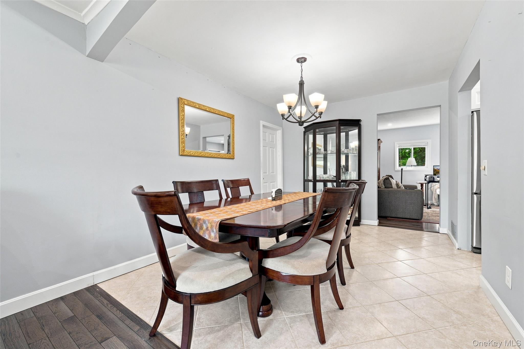 1230 Parkwood Drive Property Photo 4