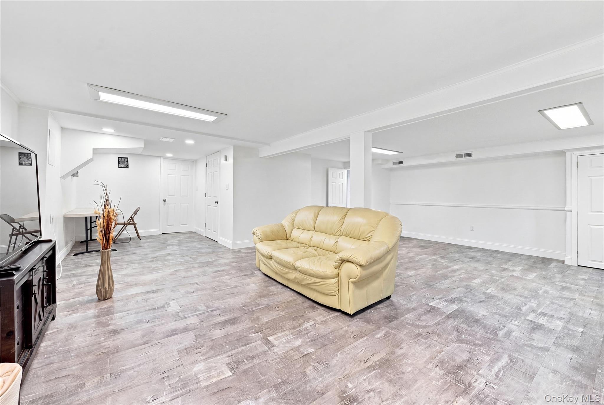 1230 Parkwood Drive Property Photo 15