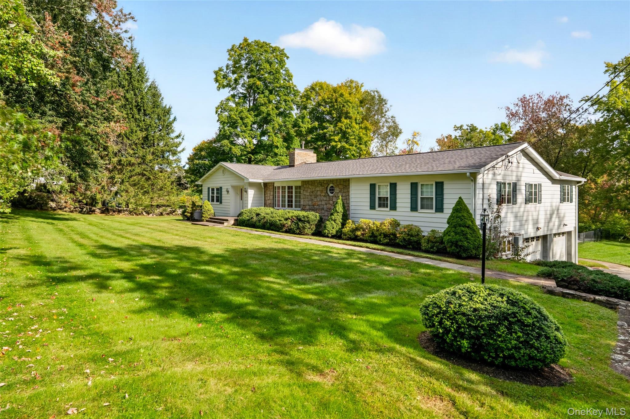 484 N Salem Road Property Photo 1