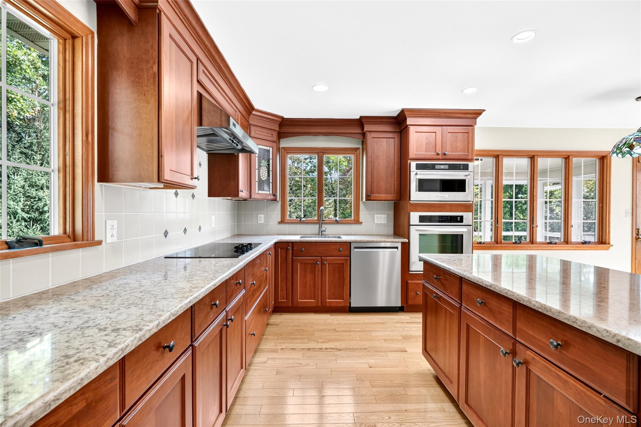 484 N Salem Road Property Photo 6
