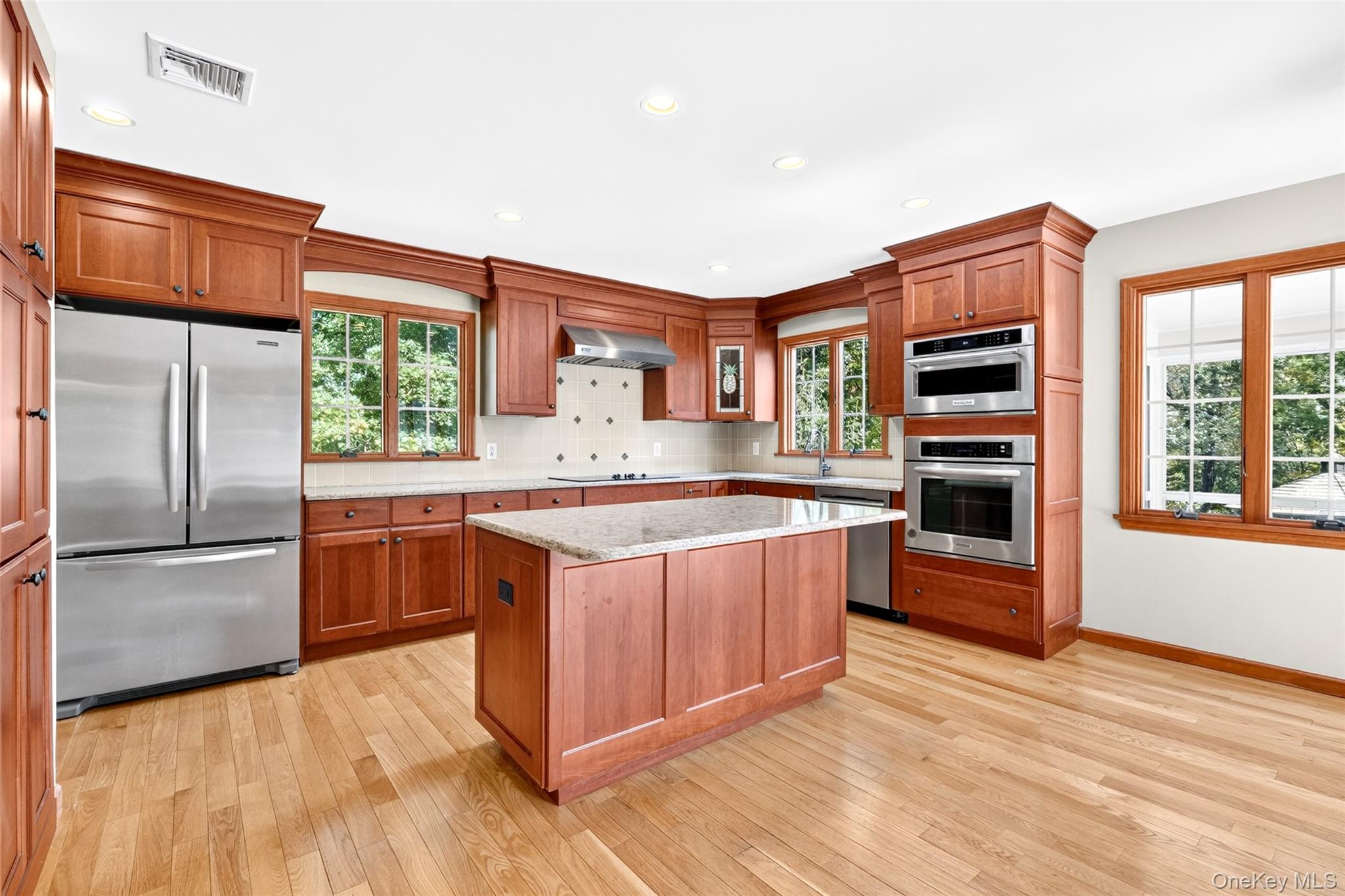 484 N Salem Road Property Photo 8