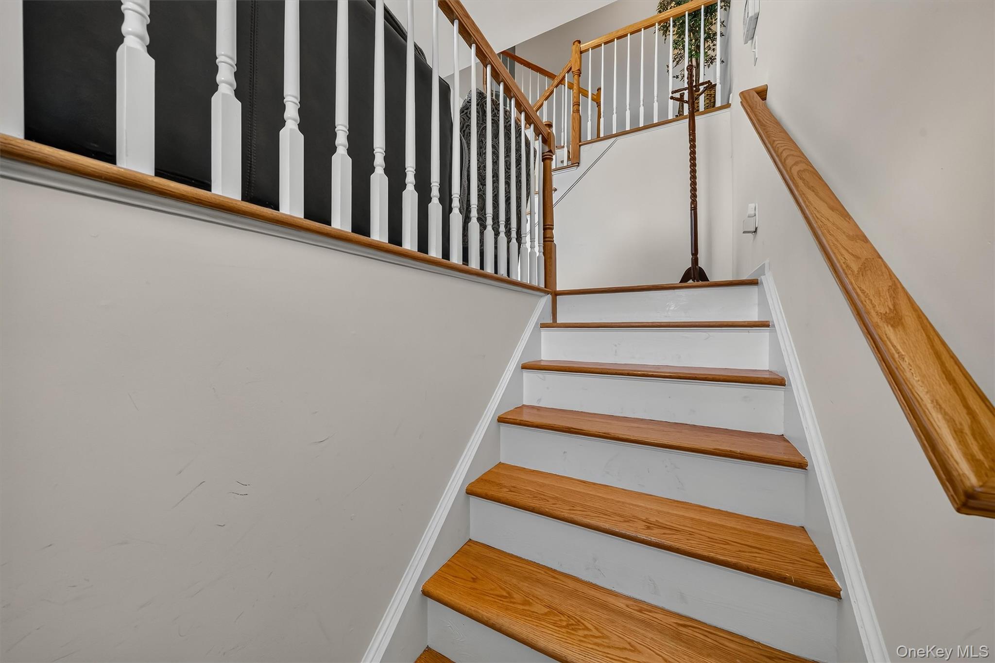 11 Hidden Creek Boulevard Property Photo 6