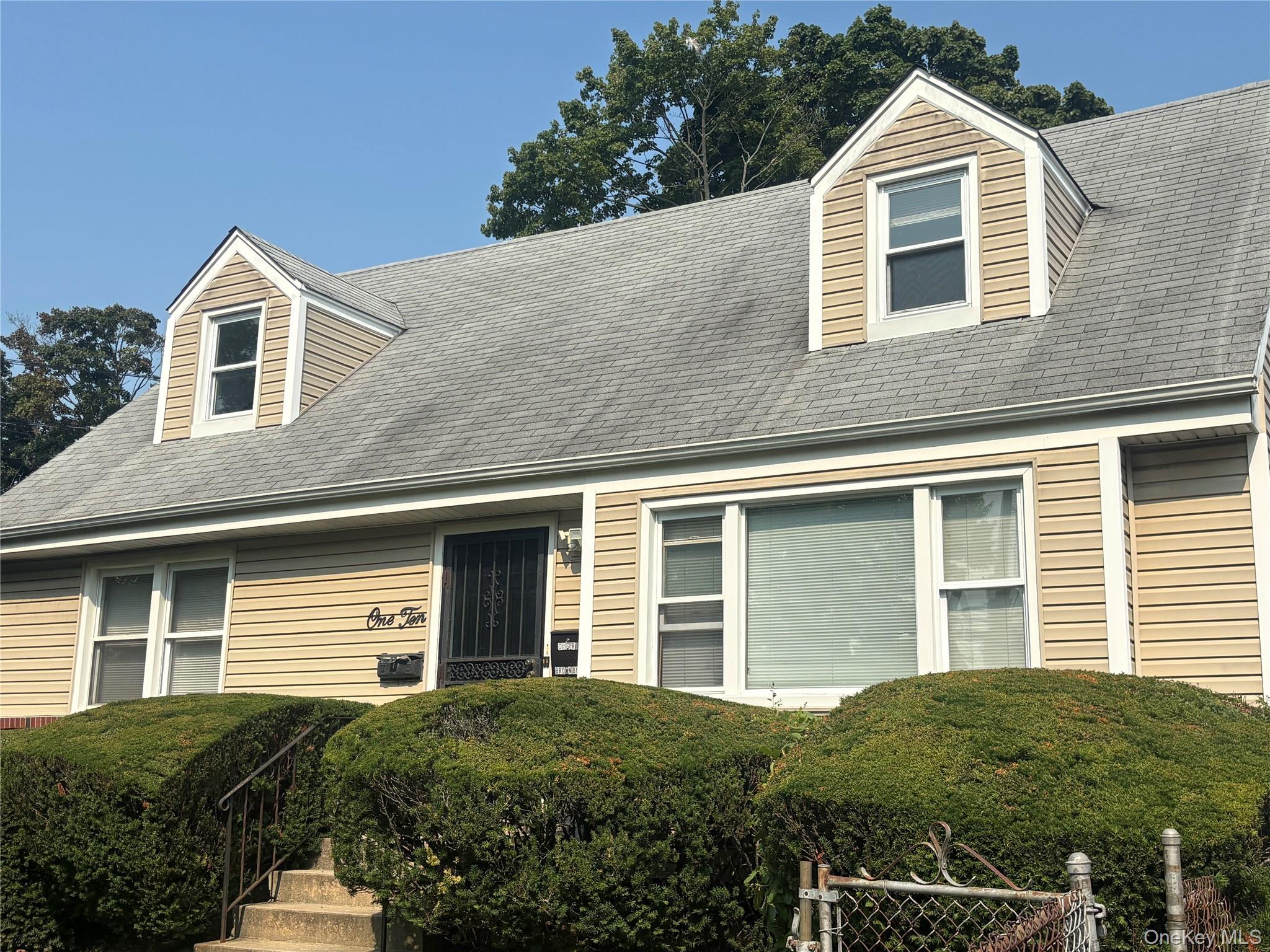 110 N Columbus Avenue Property Photo 2