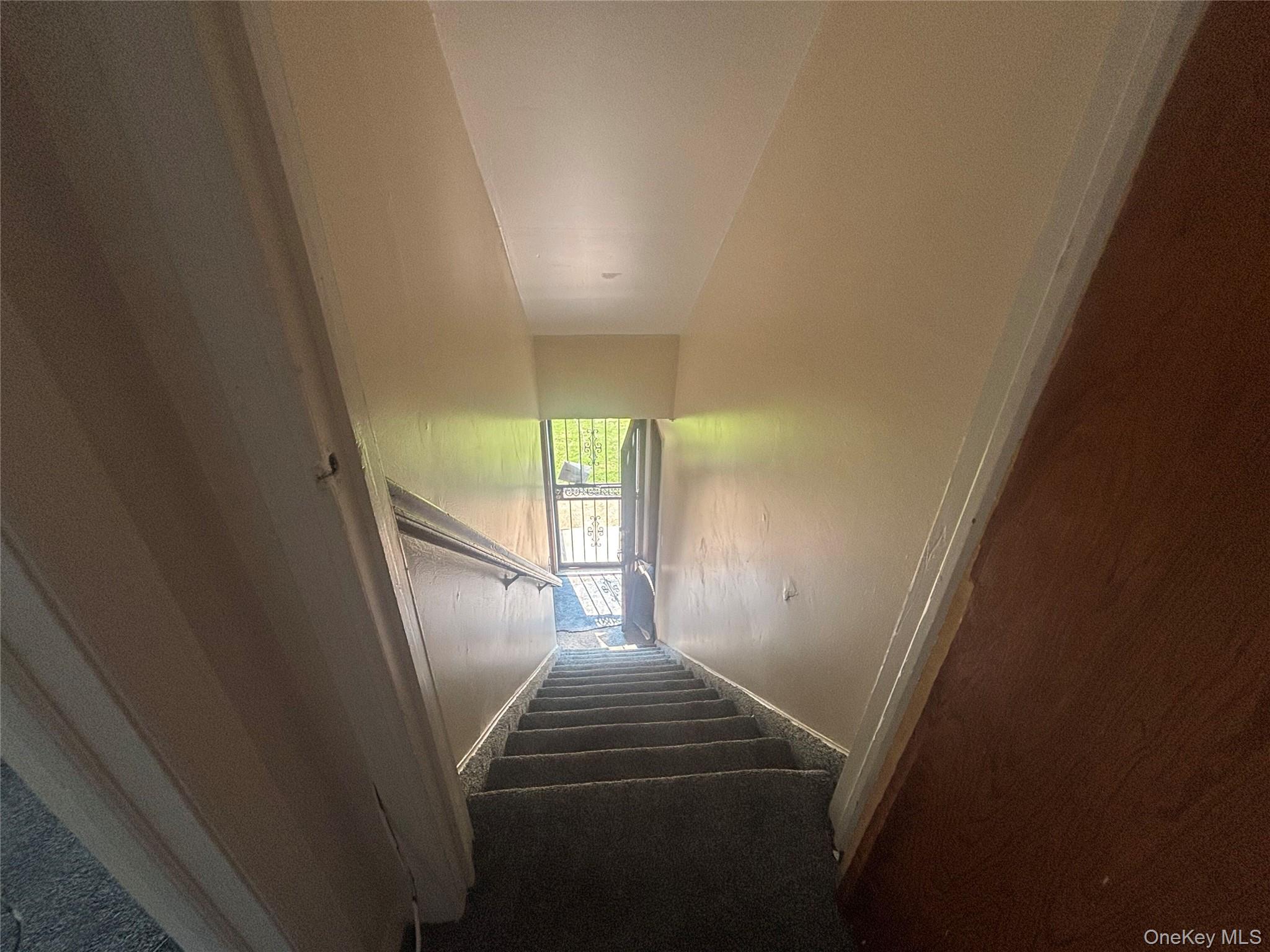 110 N Columbus Avenue Property Photo 8