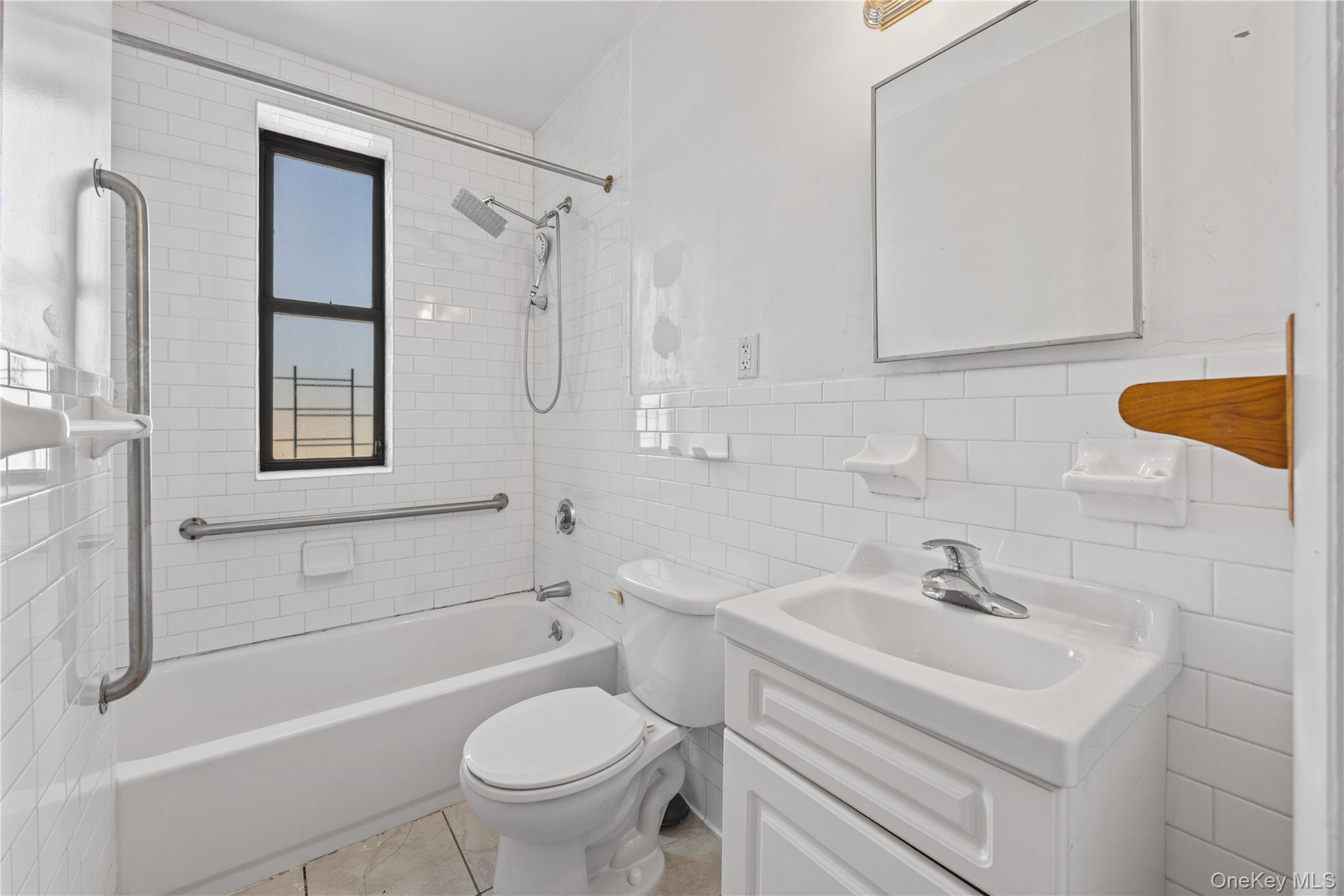 1015 Summit Avenue 4a Property Photo 12
