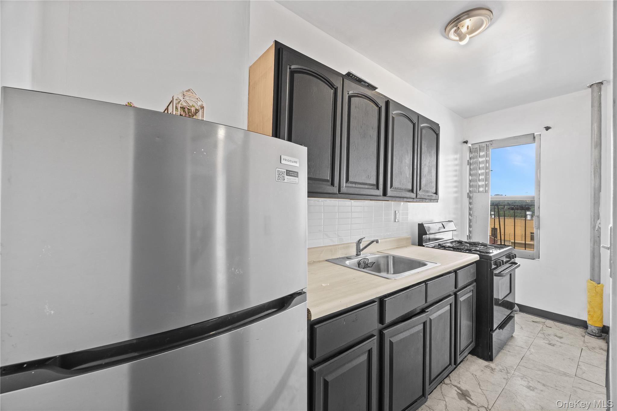 1015 Summit Avenue 4a Property Photo 15