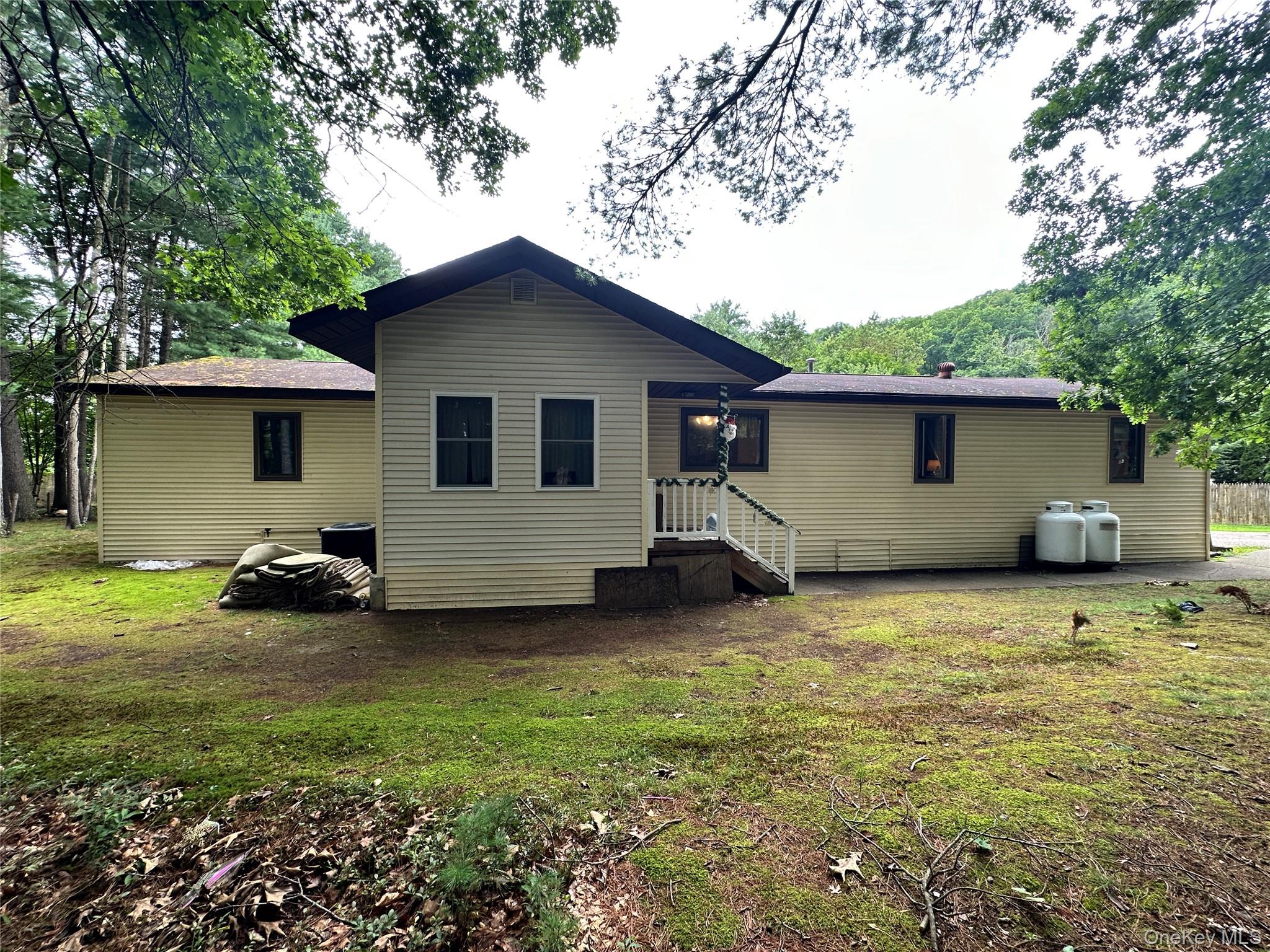 110 Foss Lane Property Photo 1