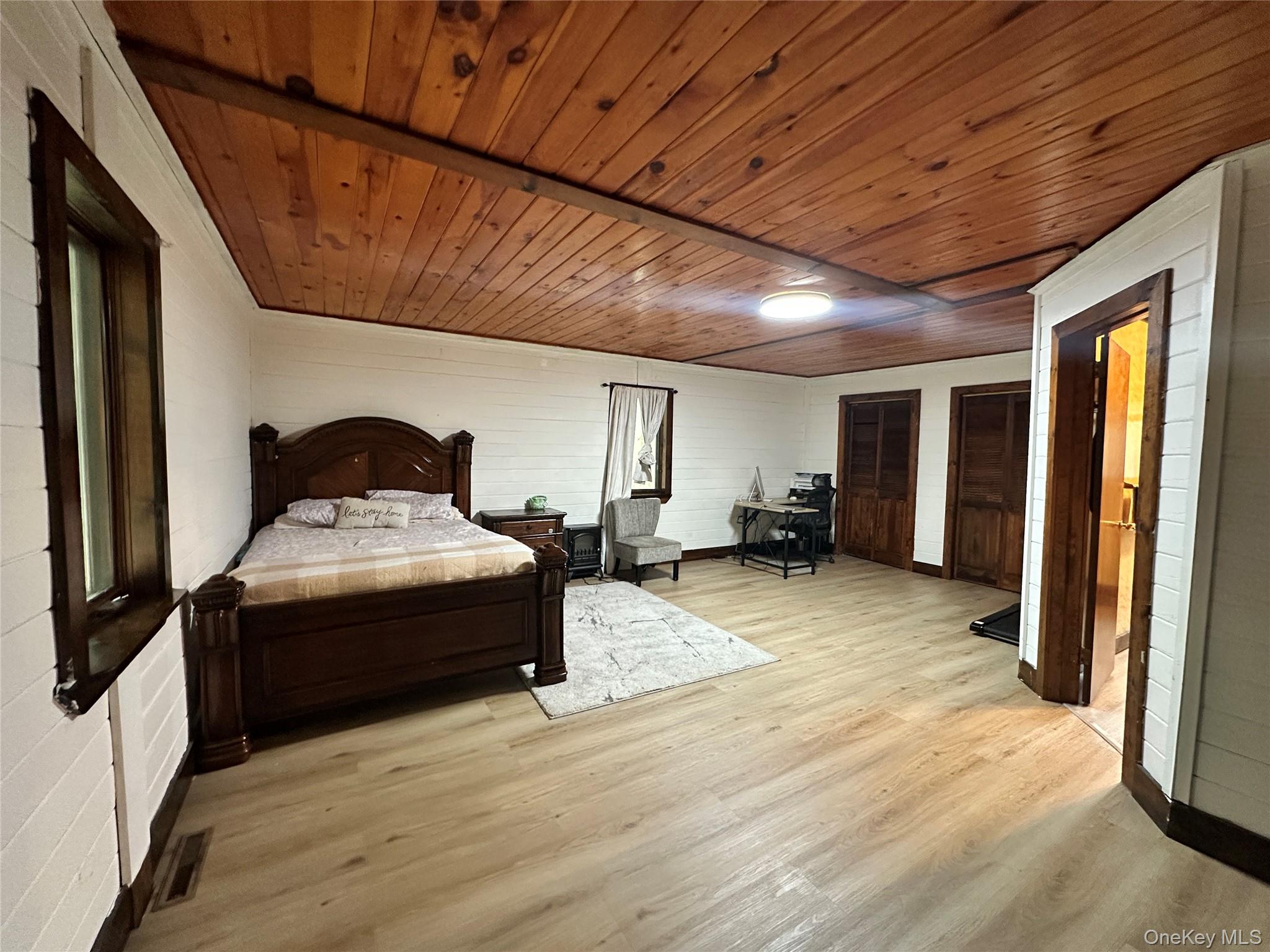 110 Foss Lane Property Photo 14