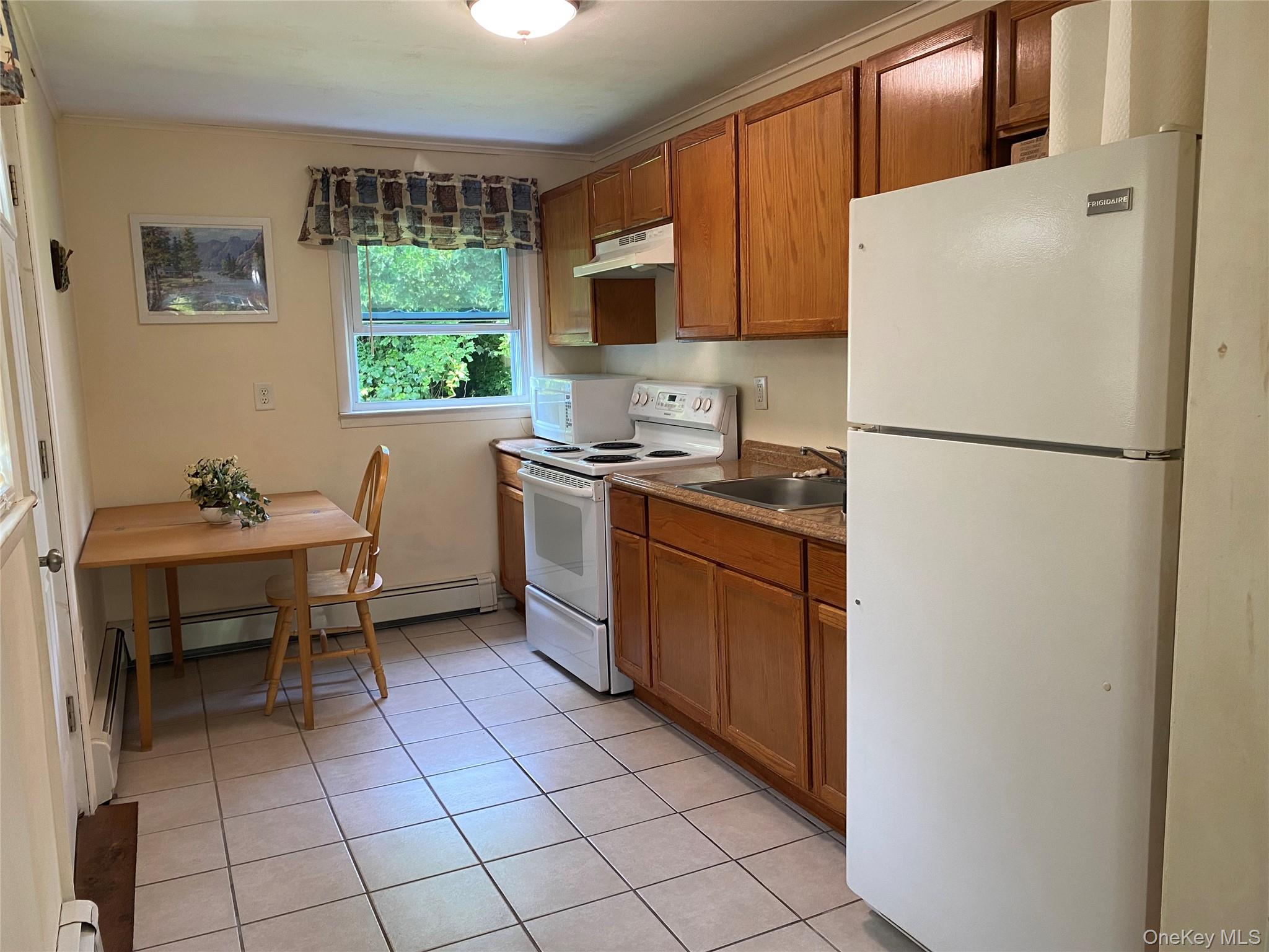 66 Longfellow Drive Property Photo 4