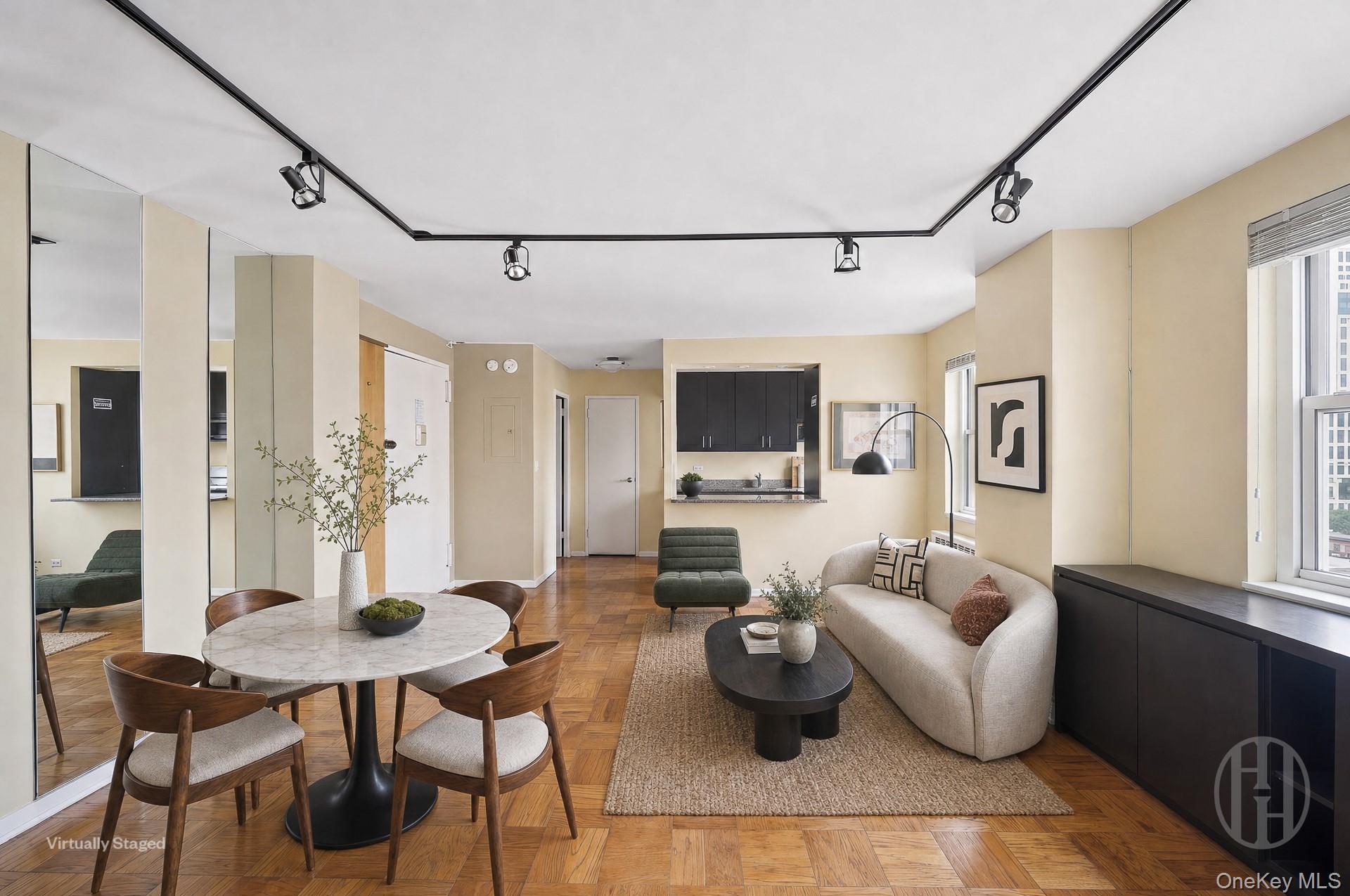 333 East 79th Street 18t Property Photo 2