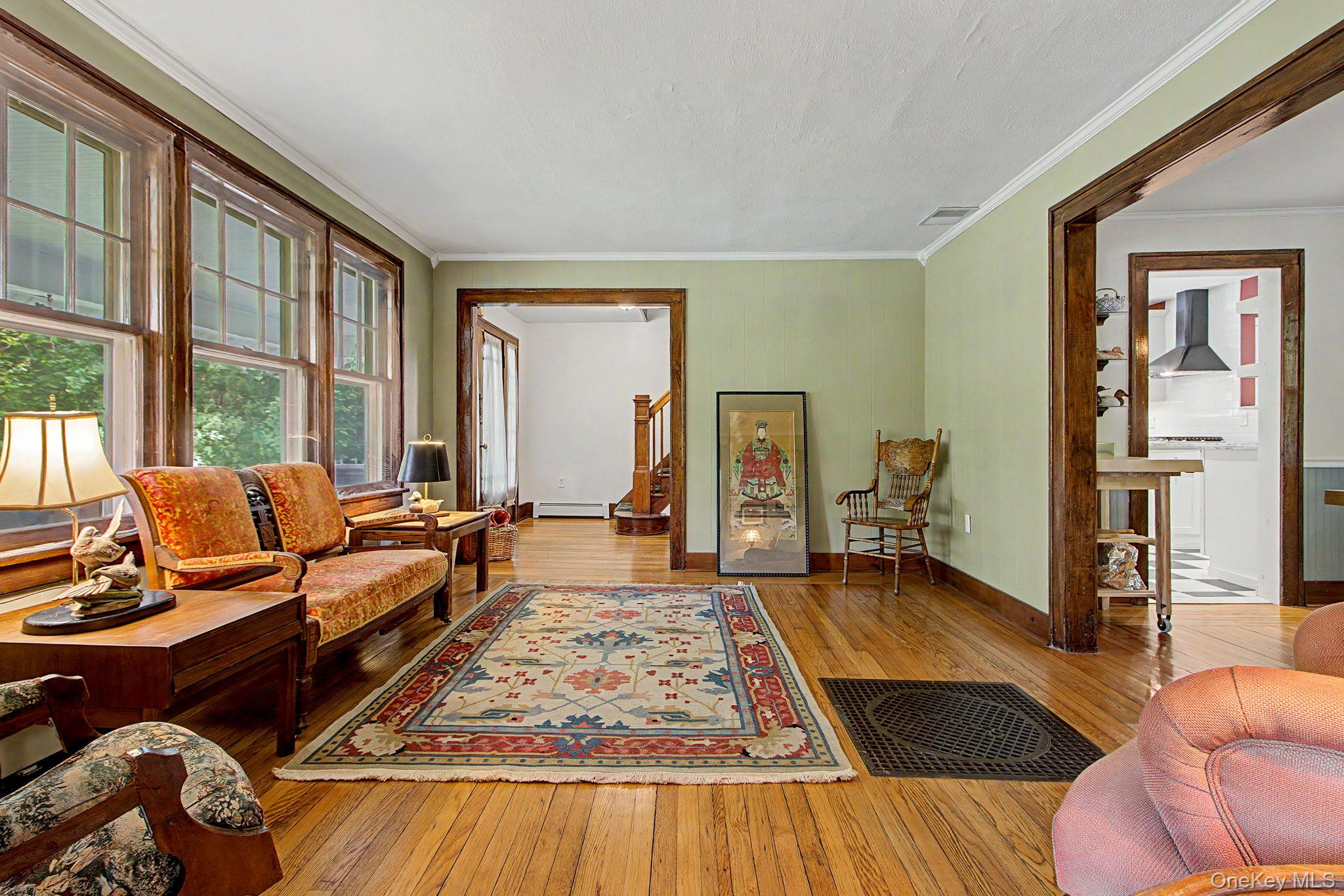 102 E Market Street Property Photo 10