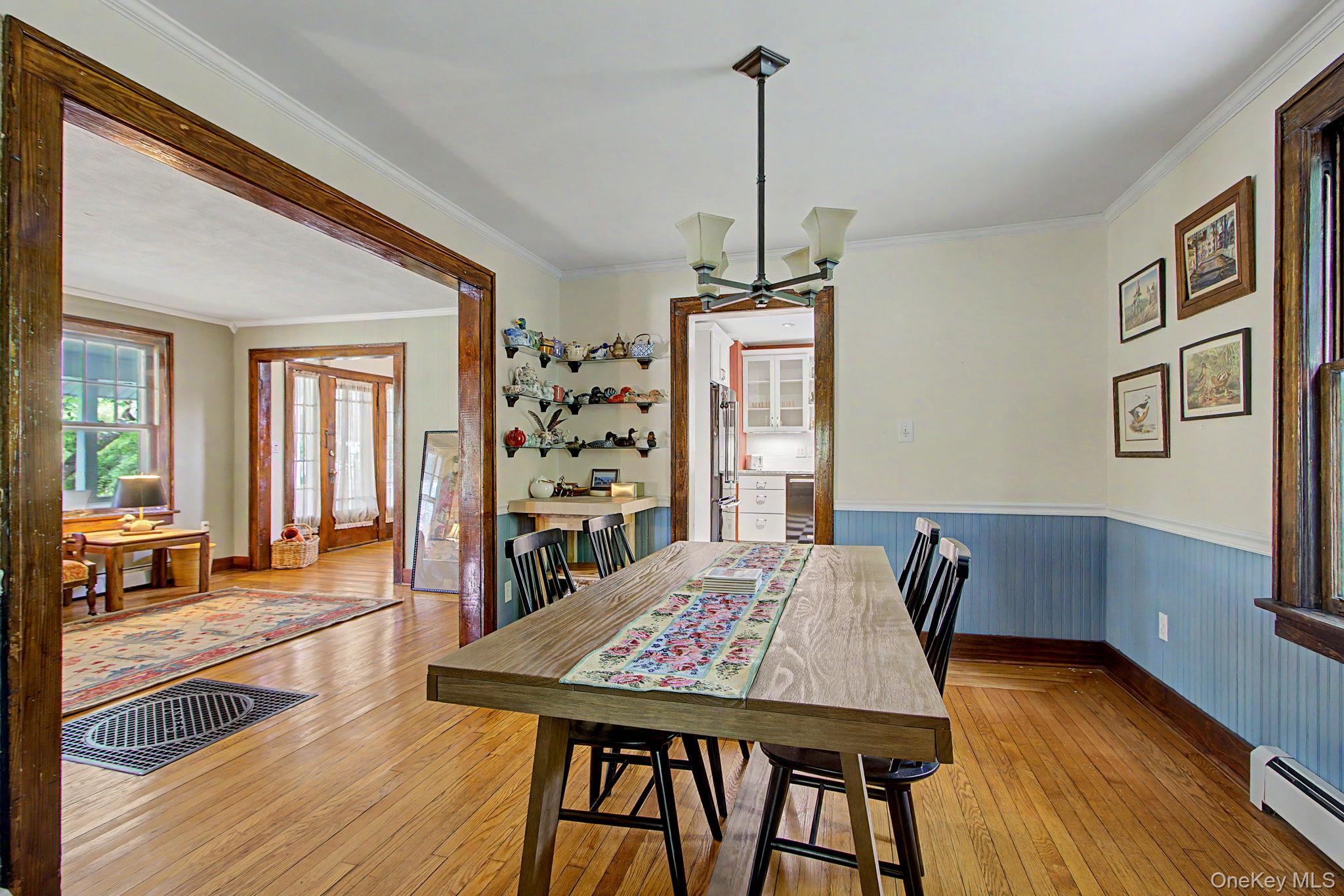 102 E Market Street Property Photo 18