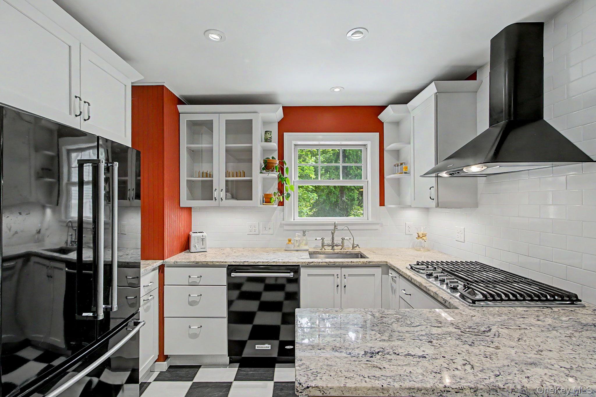 102 E Market Street Property Photo 20