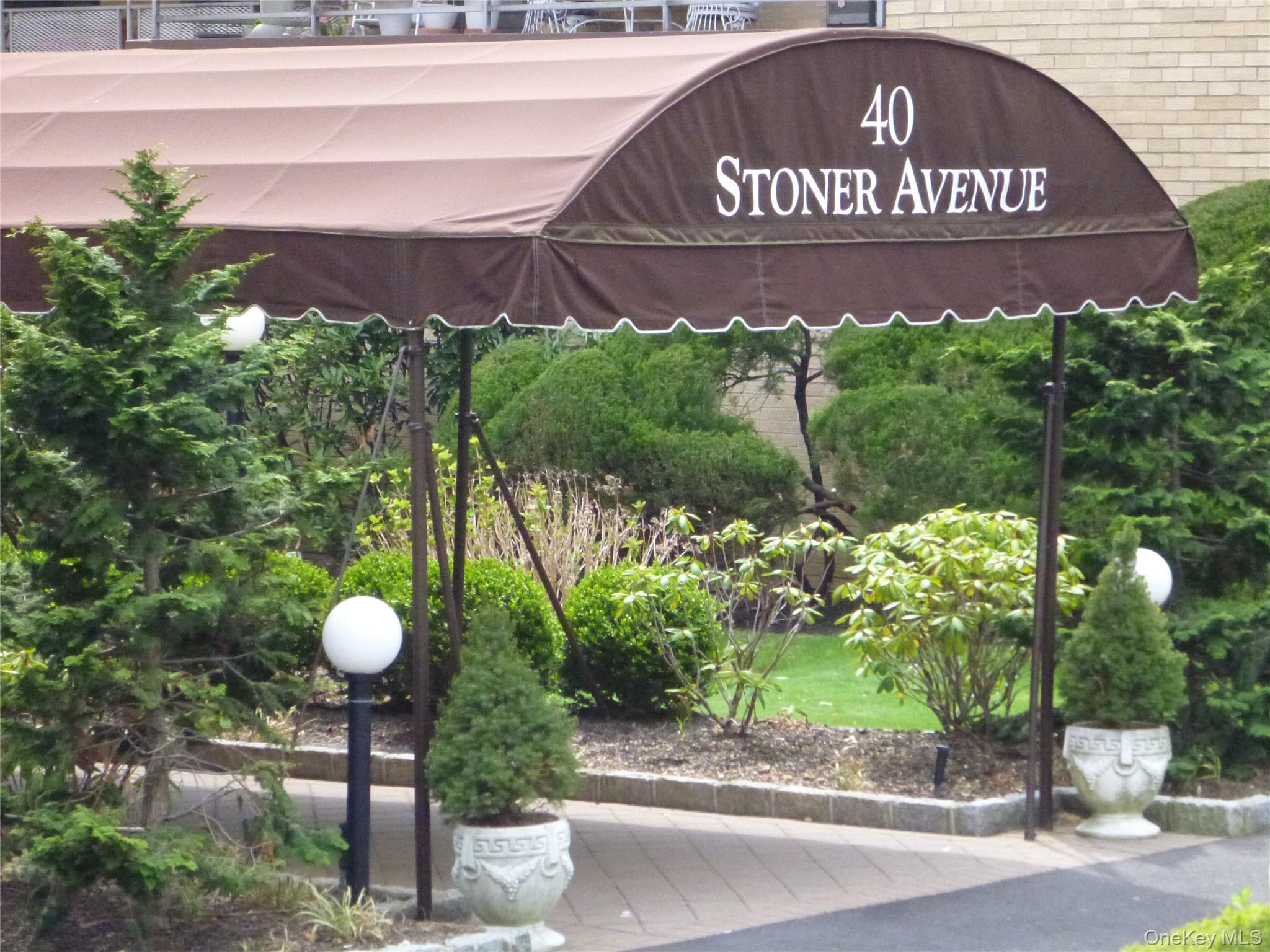 40 Stoner Avenue 2f Property Photo 3