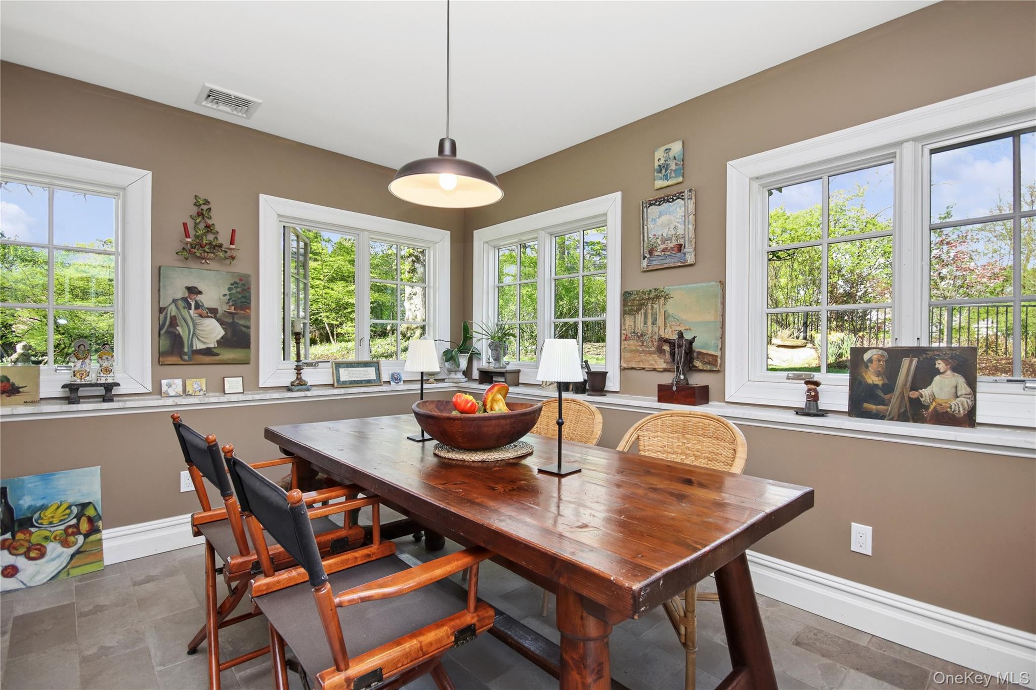 8 N Wodenethe Drive Property Photo 16