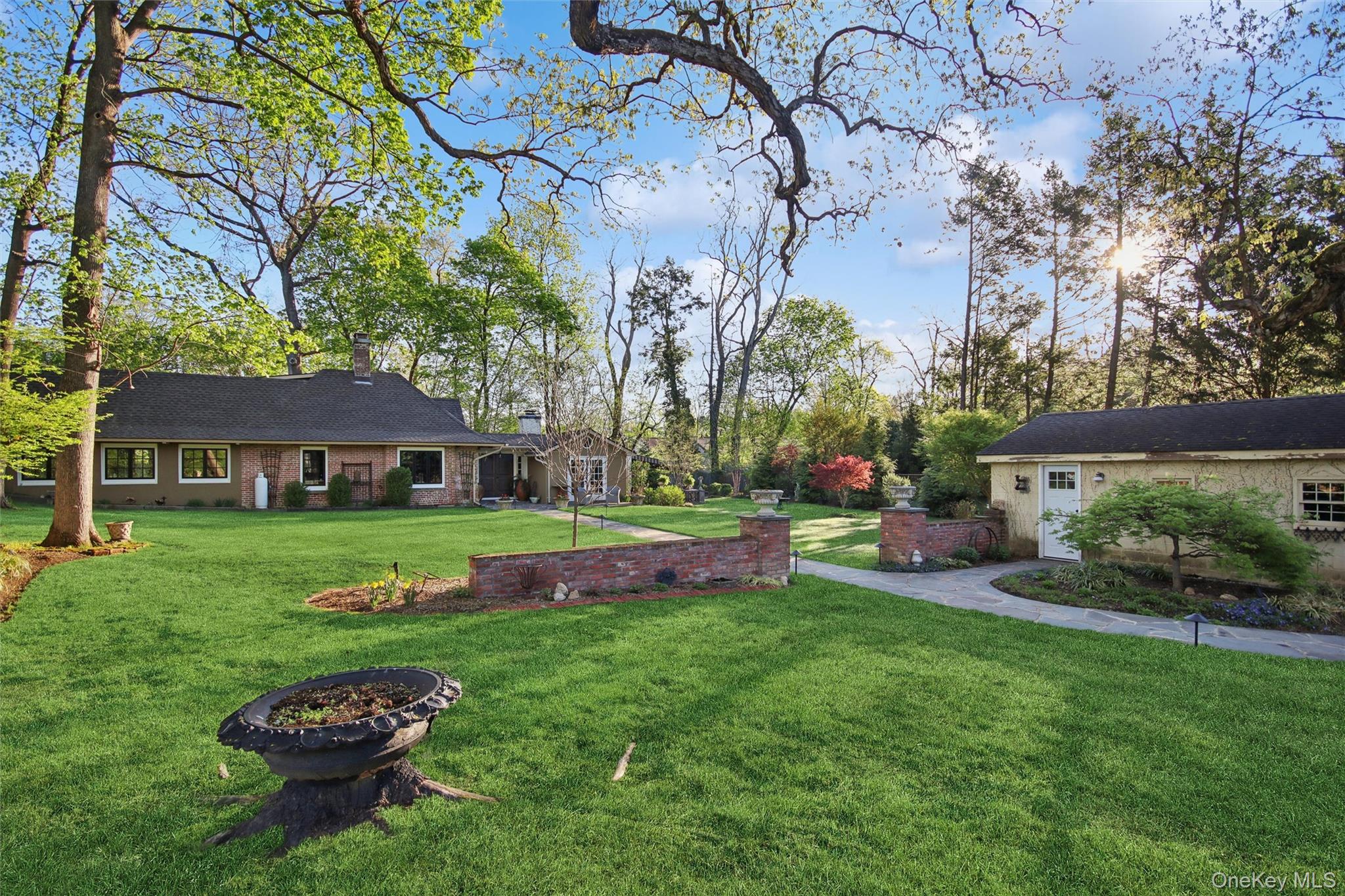 8 N Wodenethe Drive Property Photo 34